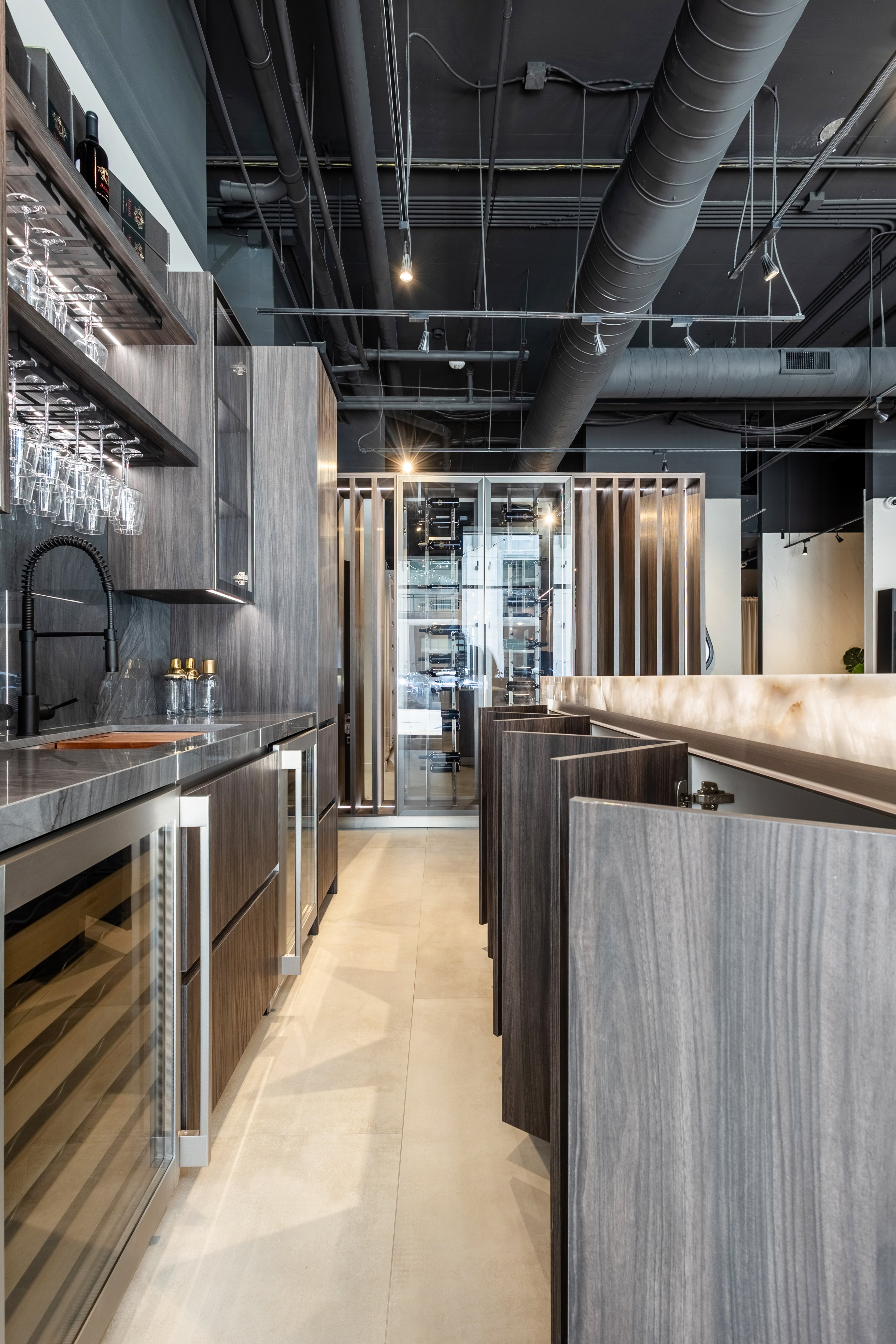 Azzurri Casa Modern Wood Paneled Wet Wine Bar with Wine Wall and Onyx Countertops