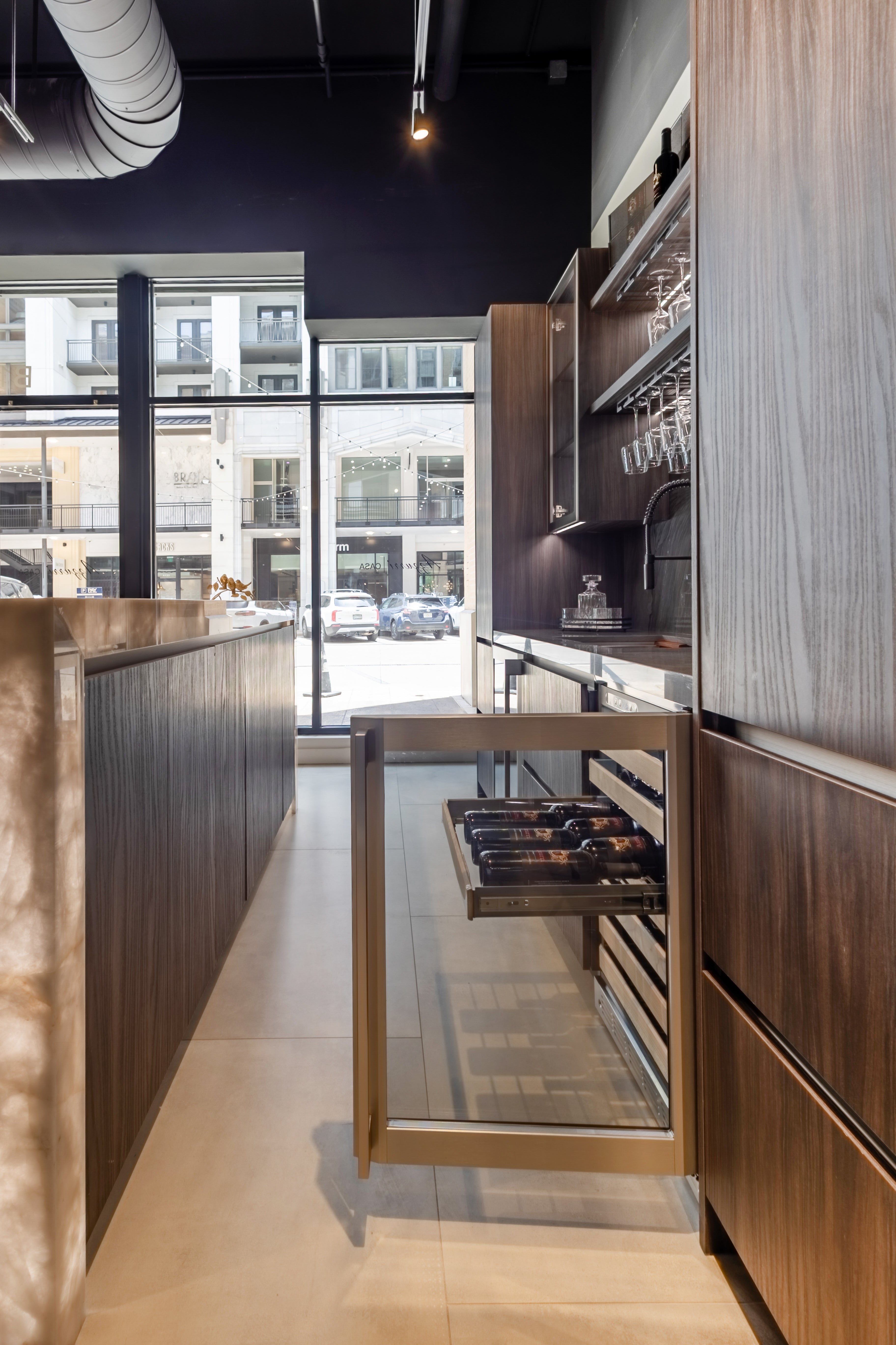 Azzurri Casa Modern Wood Paneled Wet Wine Bar with Wine Wall and Onyx Countertops