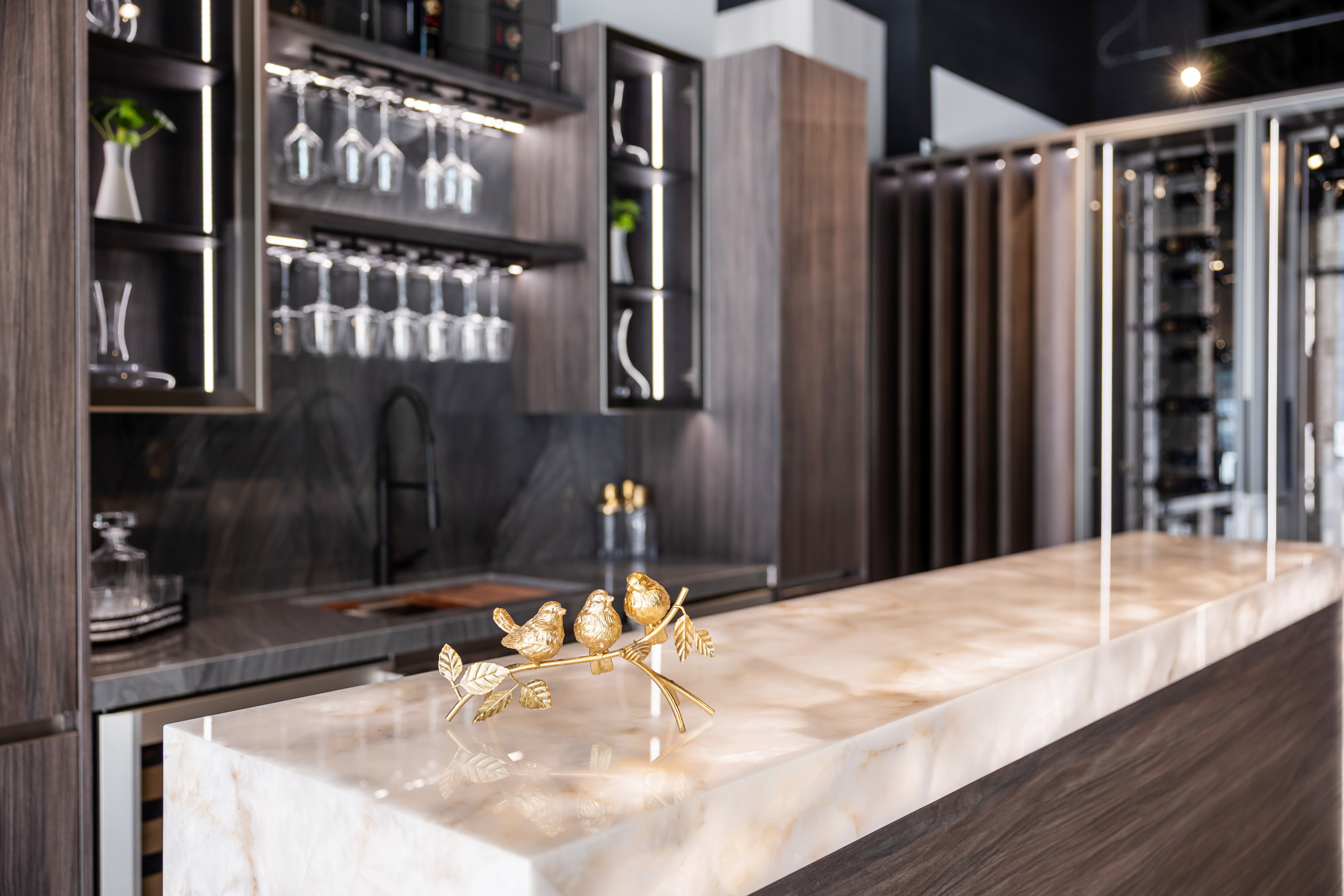 Azzurri Casa Modern Wood Paneled Wet Wine Bar with Wine Wall and Onyx Countertops
