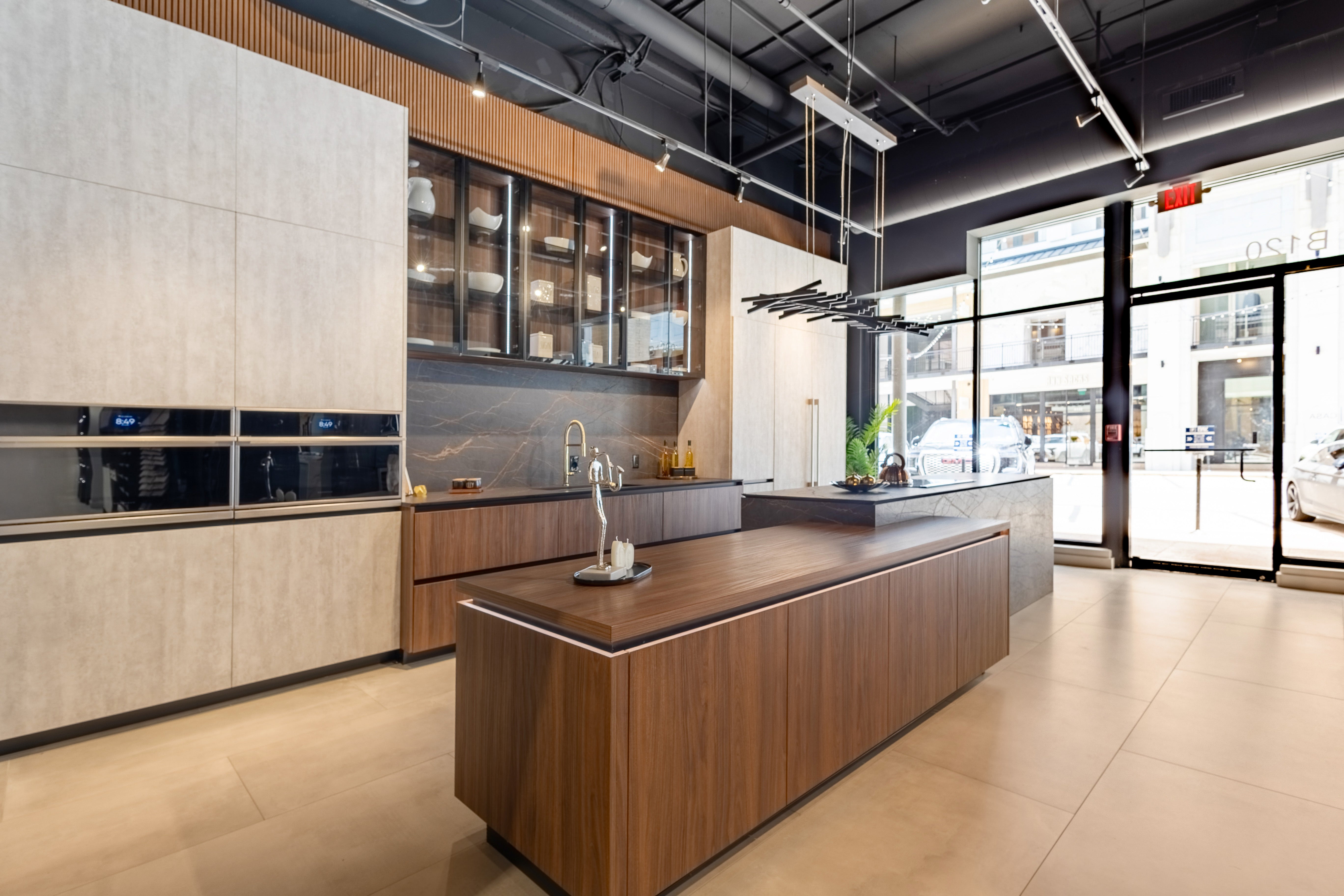 Azzurri Casa Dubai Style Modern Kitchen with Dekton Countertops and Monogram Appliances