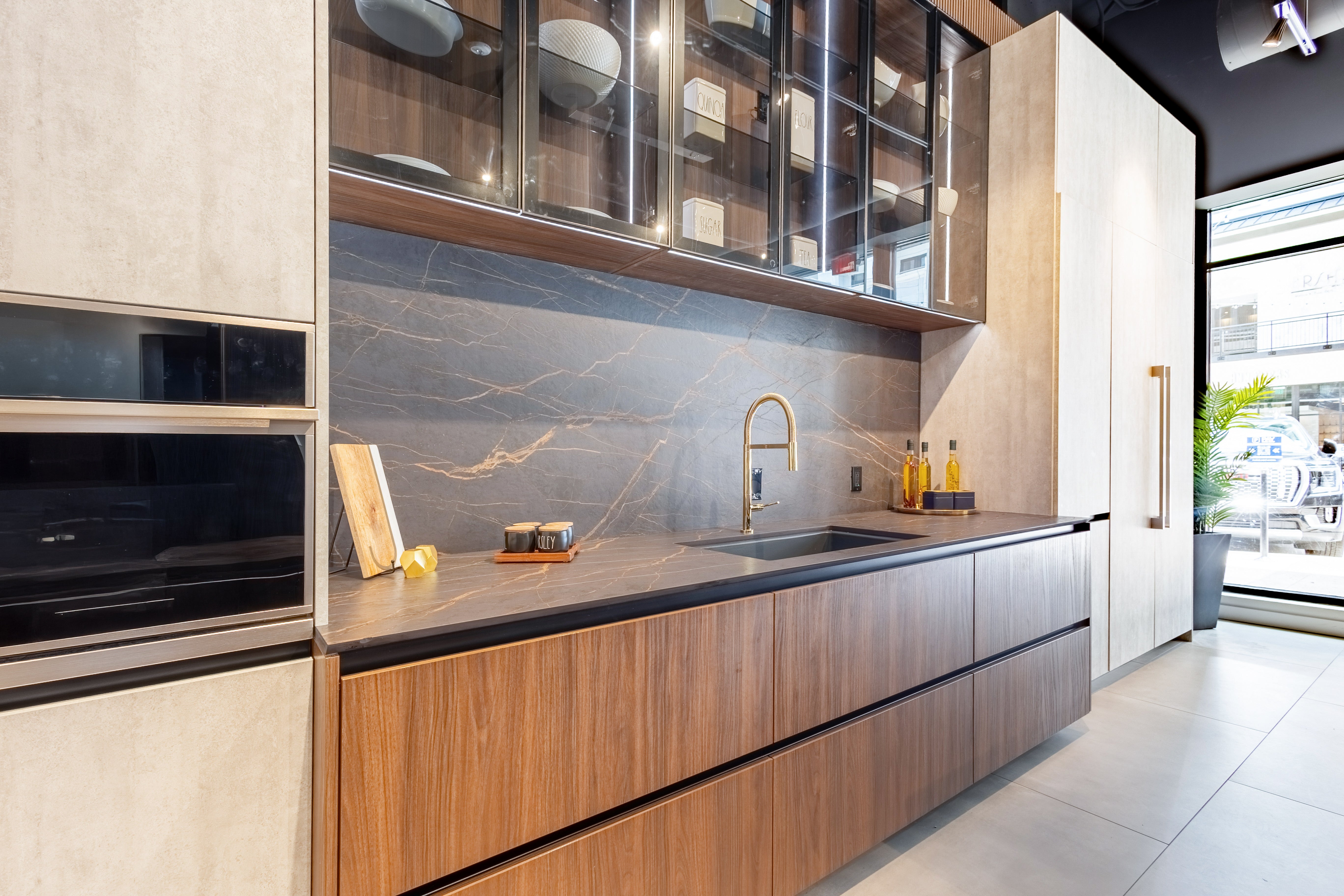 Azzurri Casa Dubai Style Modern Kitchen with Dekton Countertops and Monogram Appliances