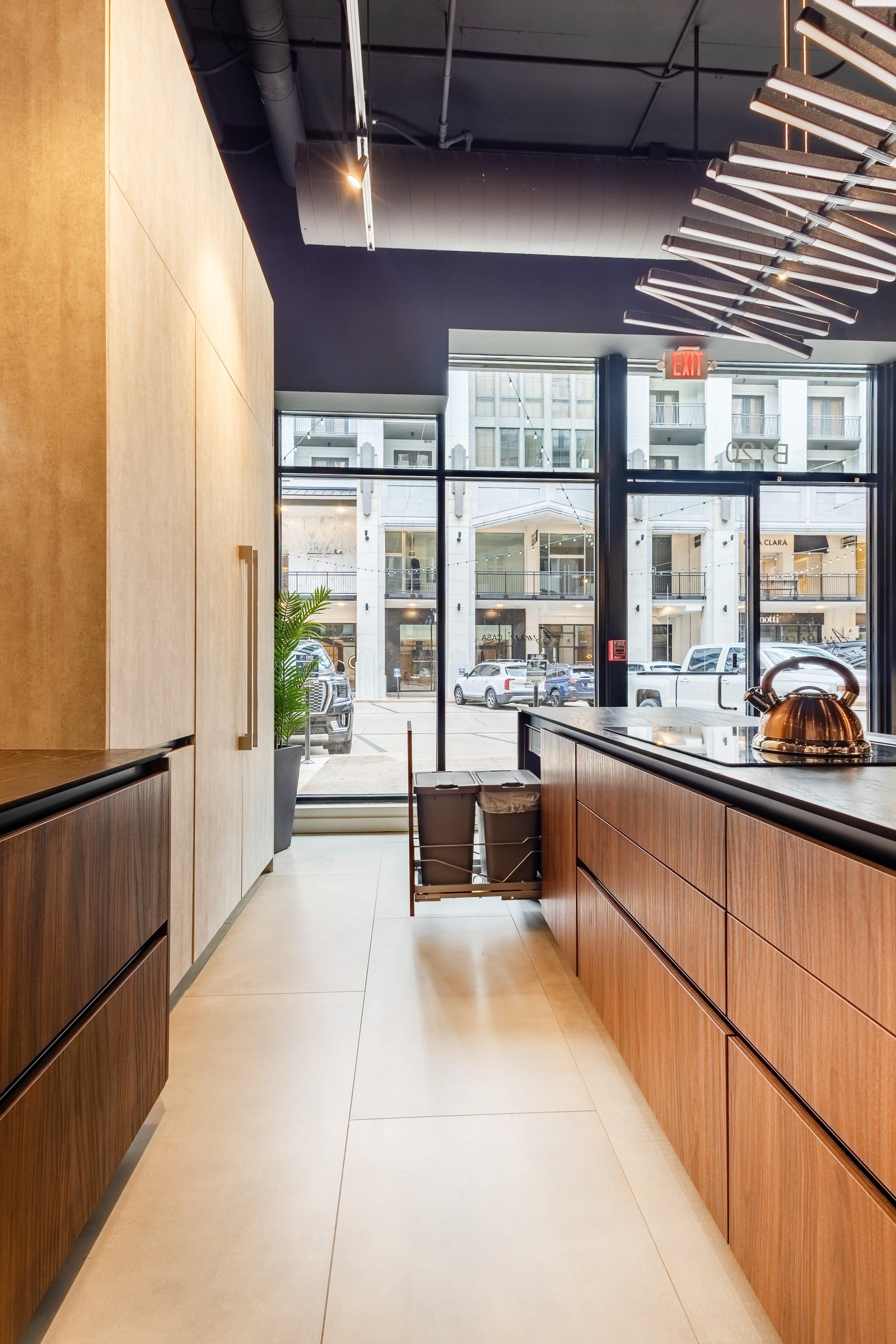 Azzurri Casa Dubai Style Modern Kitchen with Dekton Countertops and Monogram Appliances