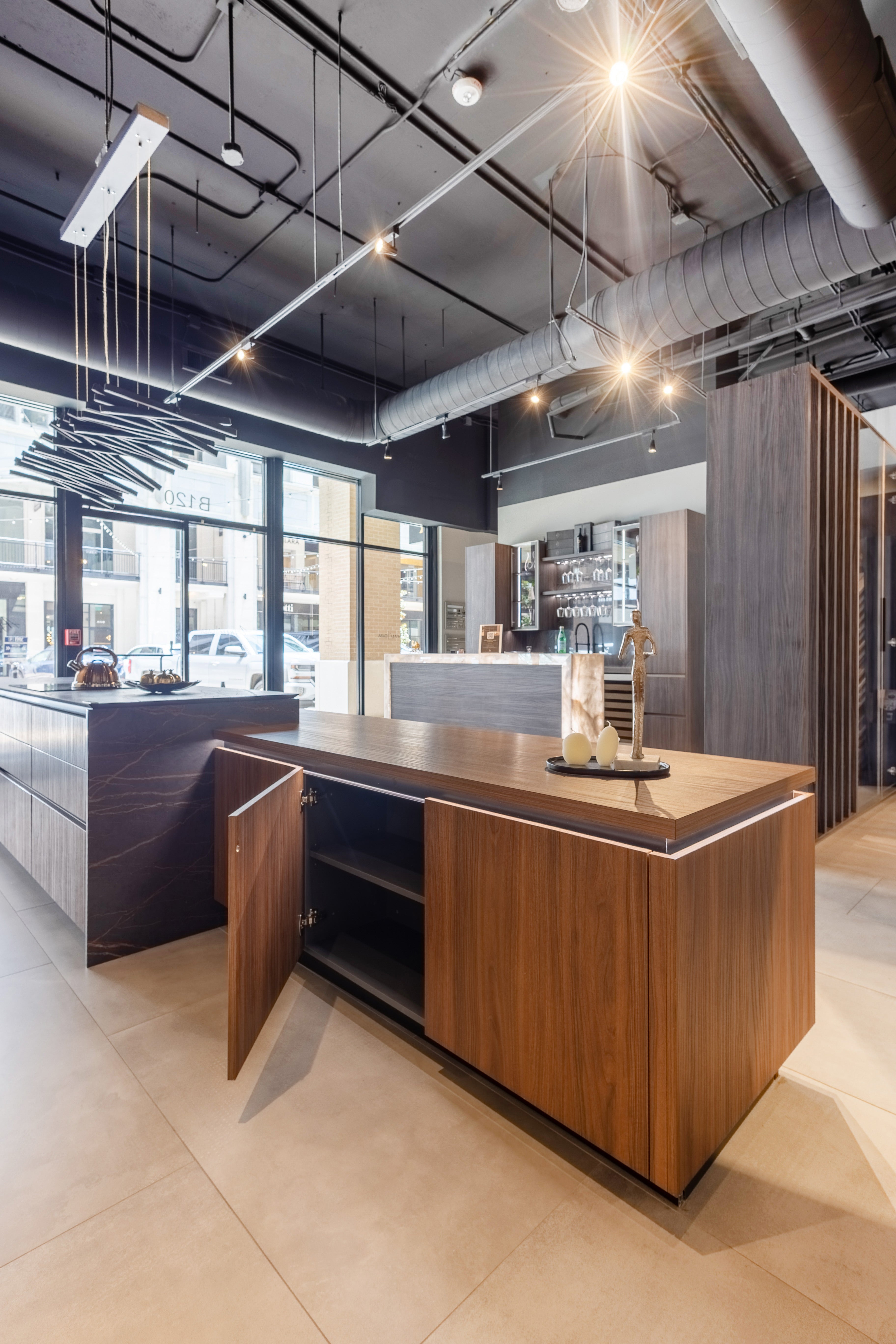 Azzurri Casa Dubai Style Modern Kitchen with Dekton Countertops and Monogram Appliances