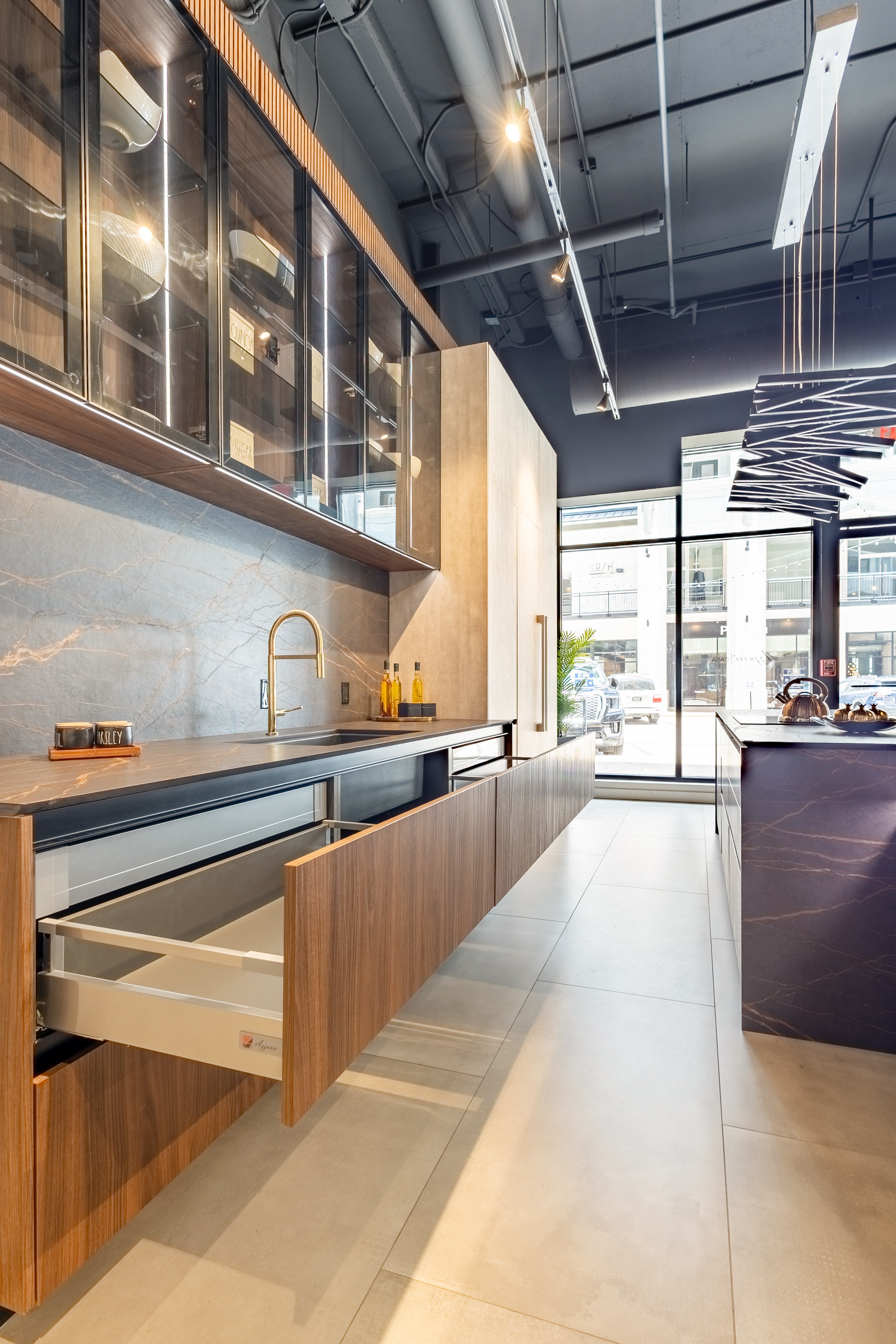 Azzurri Casa Dubai Style Modern Kitchen with Dekton Countertops and Monogram Appliances