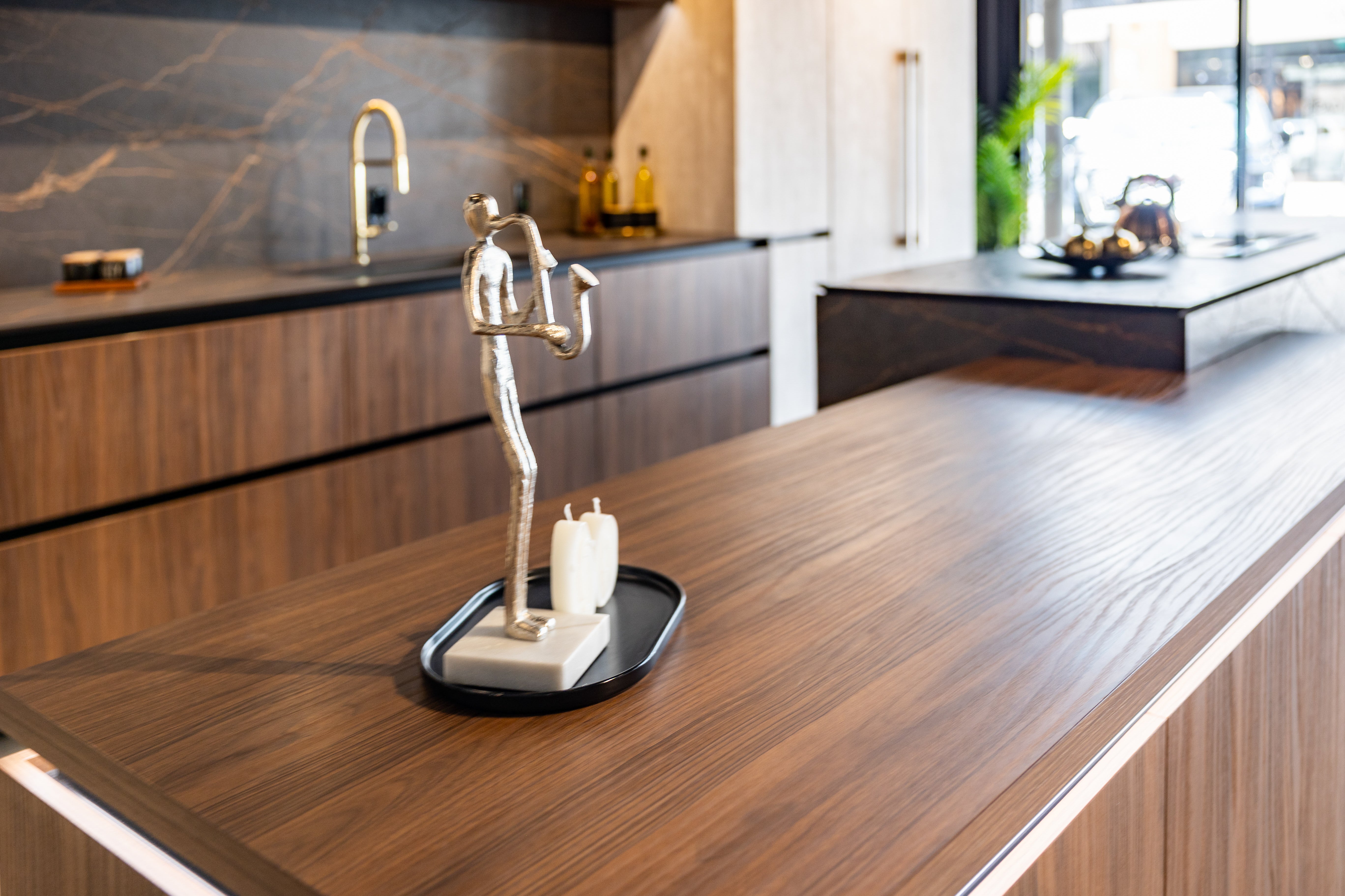 Azzurri Casa Dubai Style Modern Kitchen with Dekton Countertops and Monogram Appliances