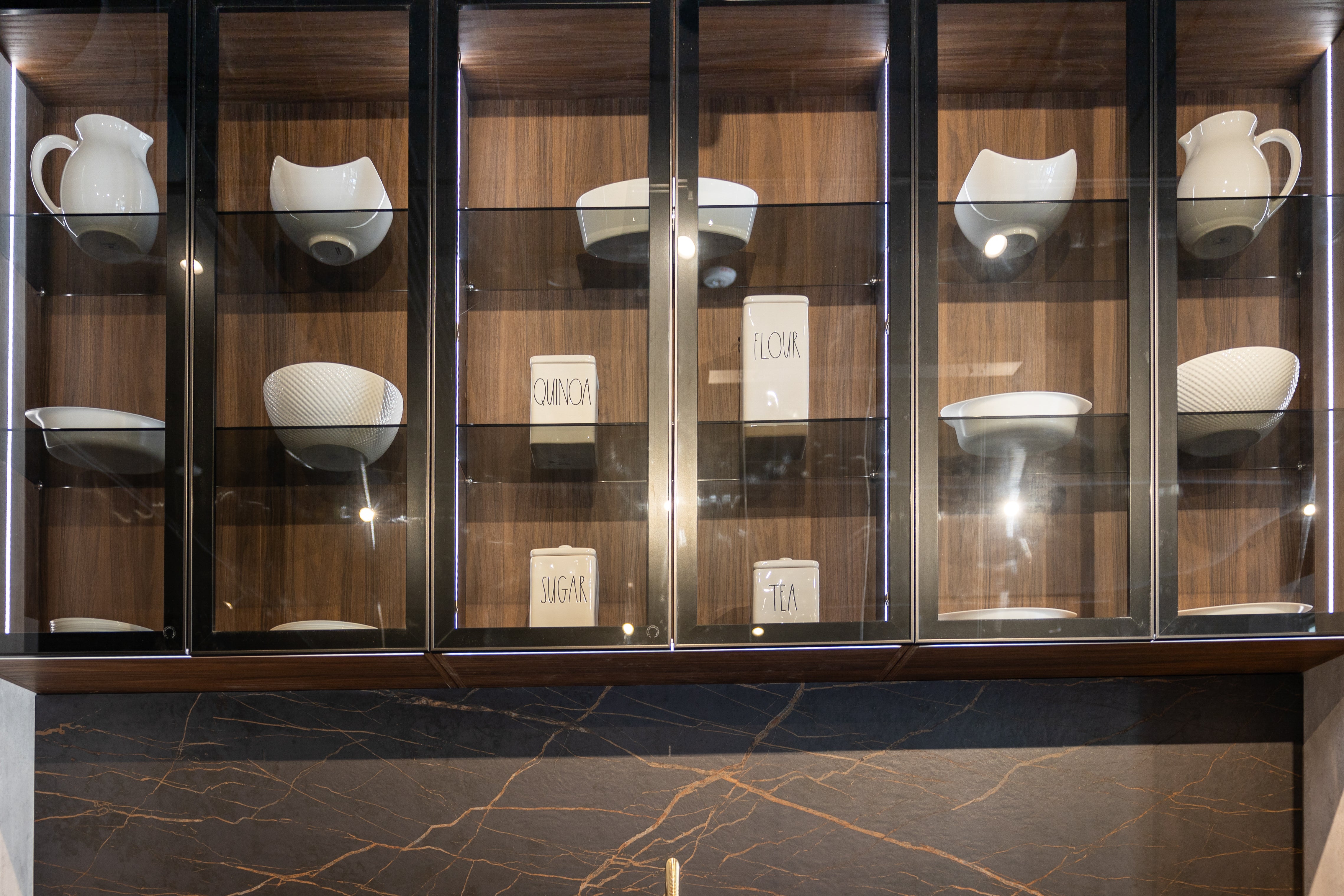 Azzurri Casa Dubai Style Modern Kitchen with Dekton Countertops and Monogram Appliances