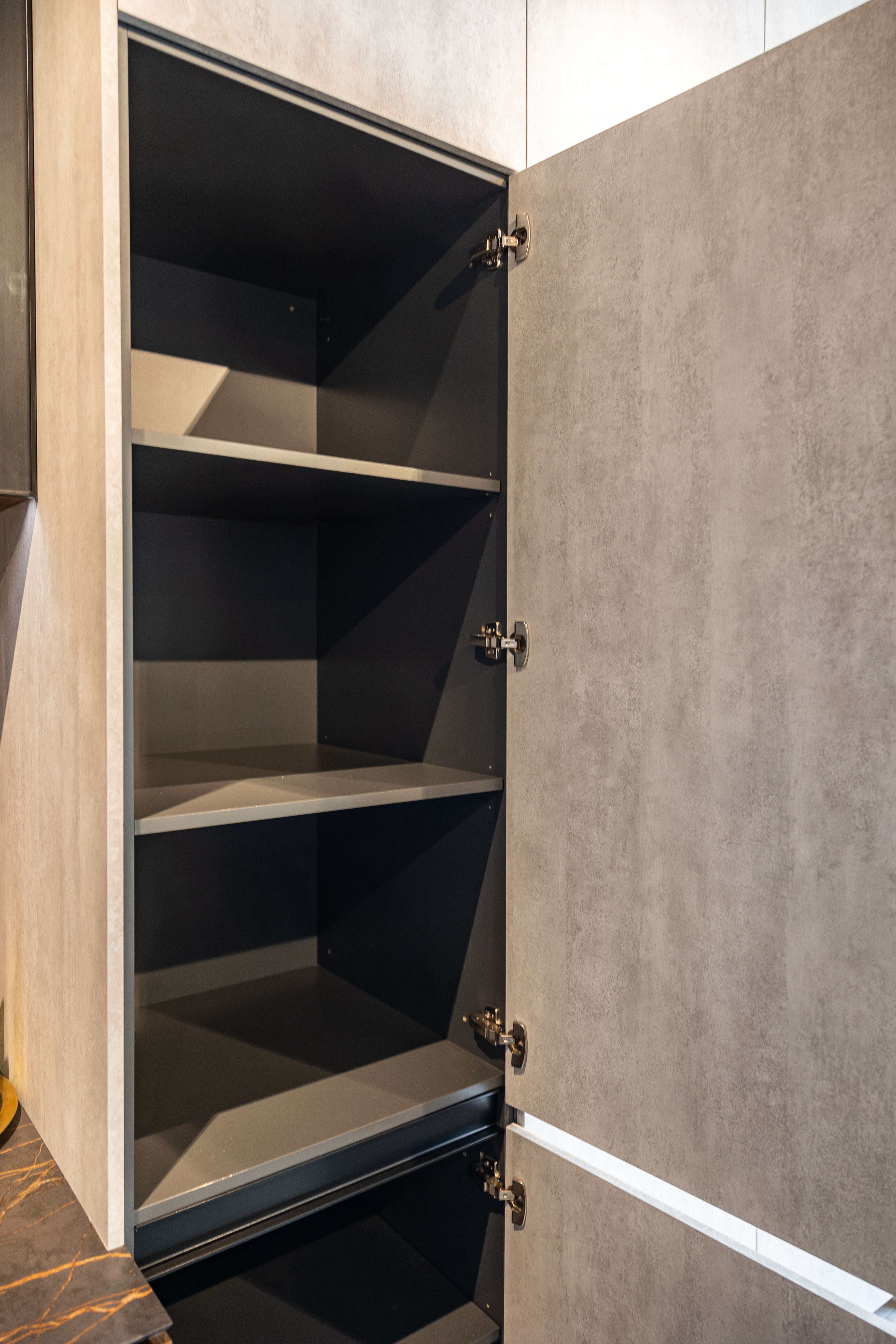 Azzurri Casa Dubai Style Modern Kitchen with Dekton Countertops and Monogram Appliances