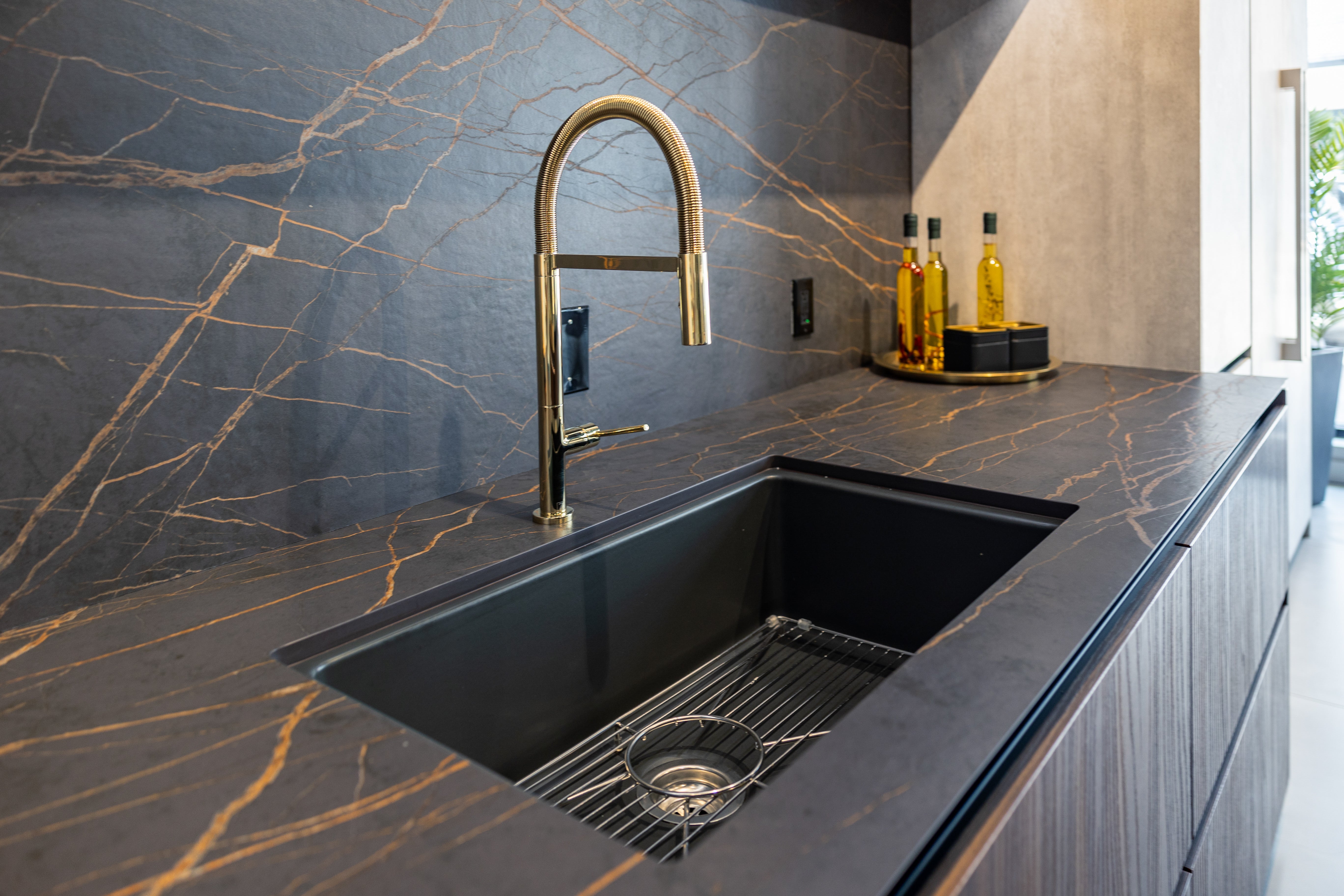 Azzurri Casa Dubai Style Modern Kitchen with Dekton Countertops and Monogram Appliances