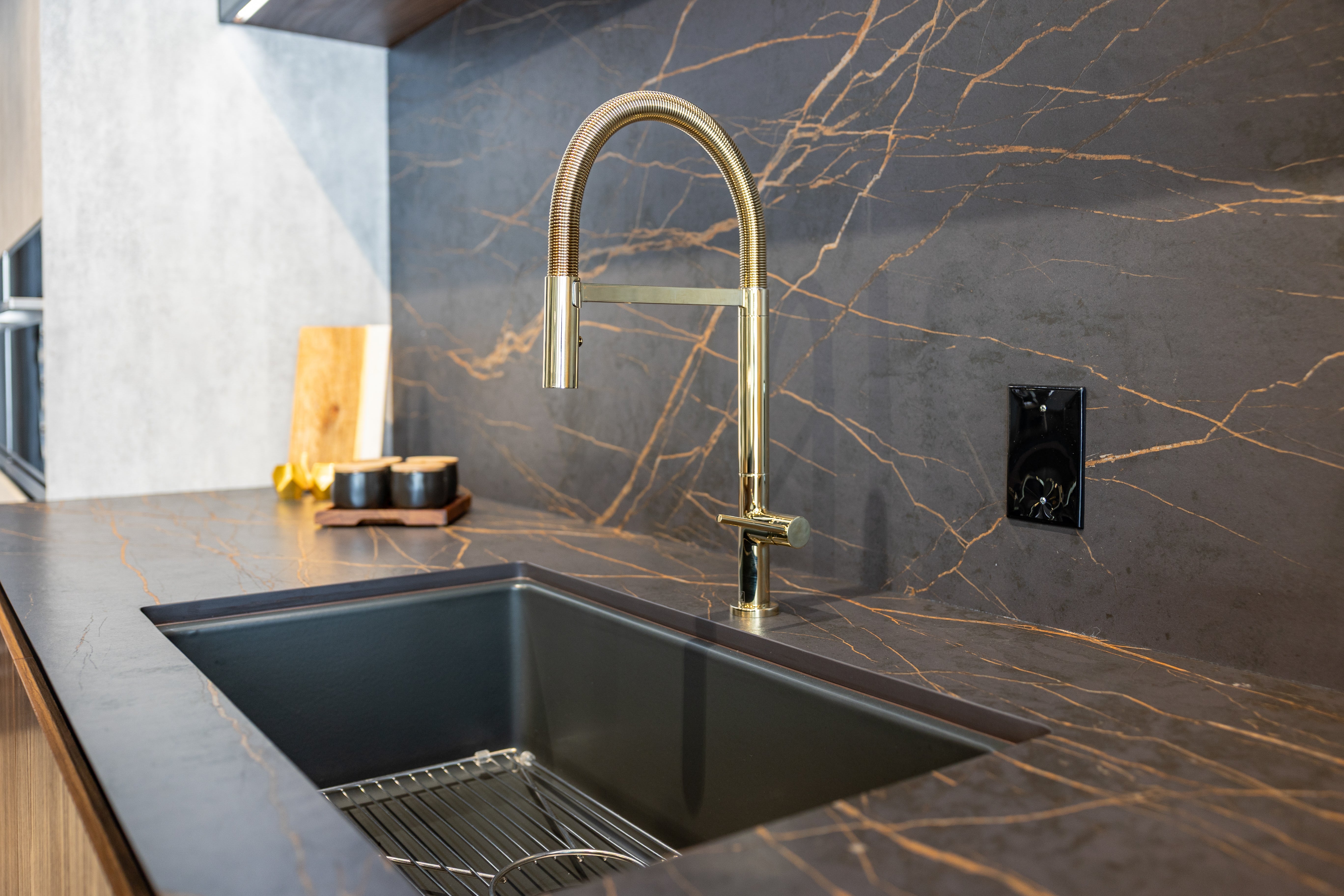 Azzurri Casa Dubai Style Modern Kitchen with Dekton Countertops and Monogram Appliances