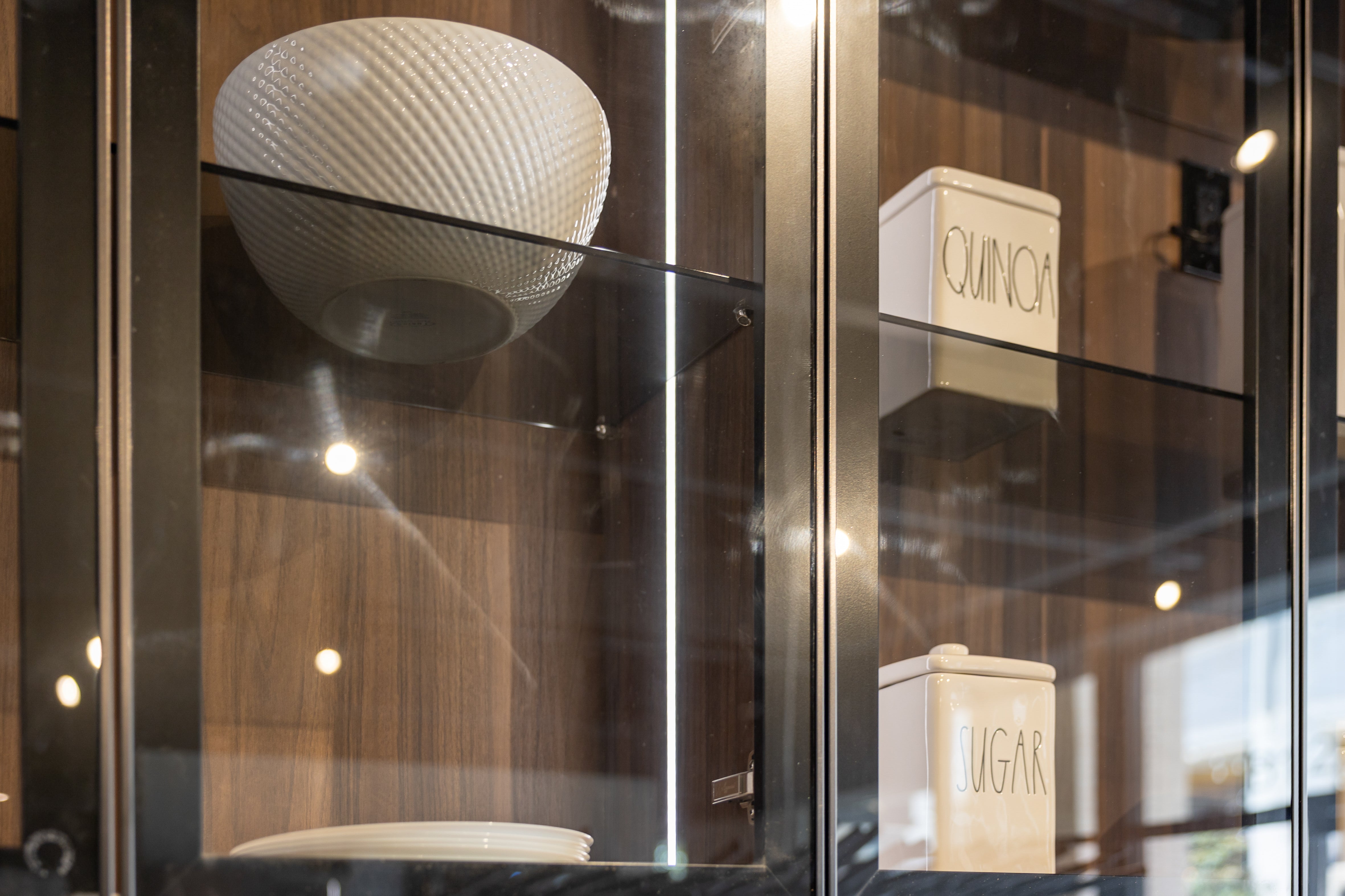 Azzurri Casa Dubai Style Modern Kitchen with Dekton Countertops and Monogram Appliances