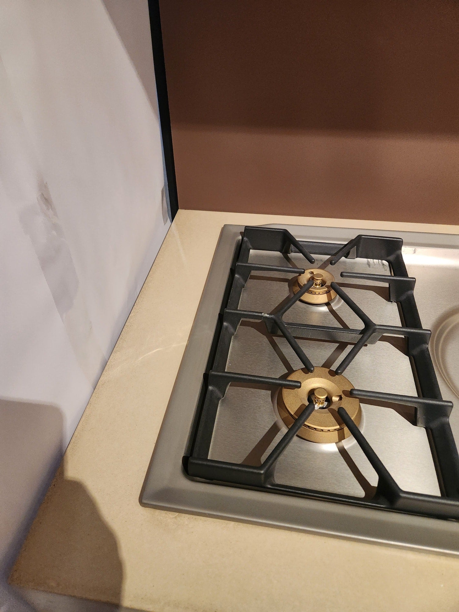 Downsview Olivewood Smooth Wood Modern Showroom Display Kitchen