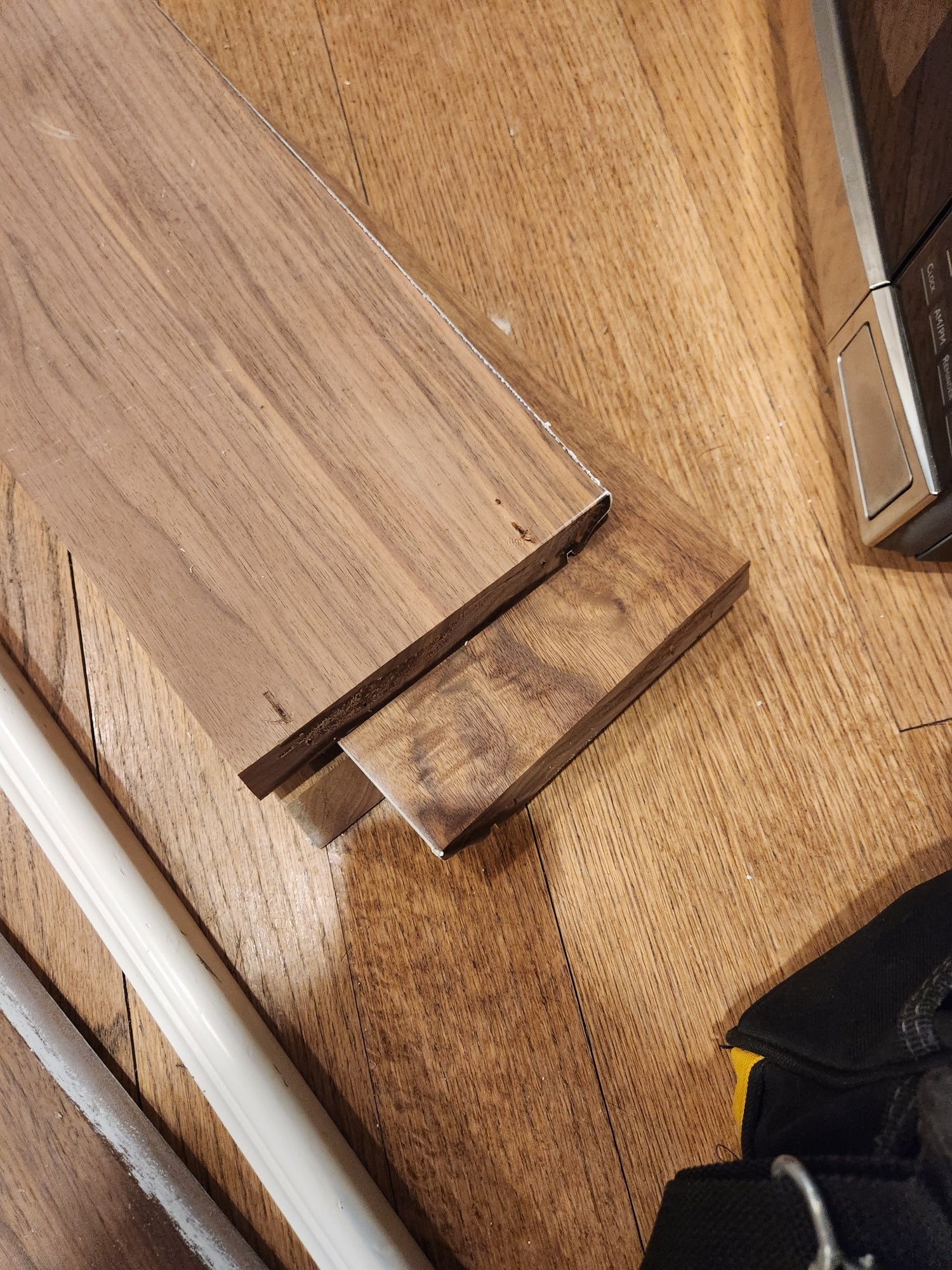 Kountry Kraft Traditional White Kitchen with Island, Granite Countertops & Appliances