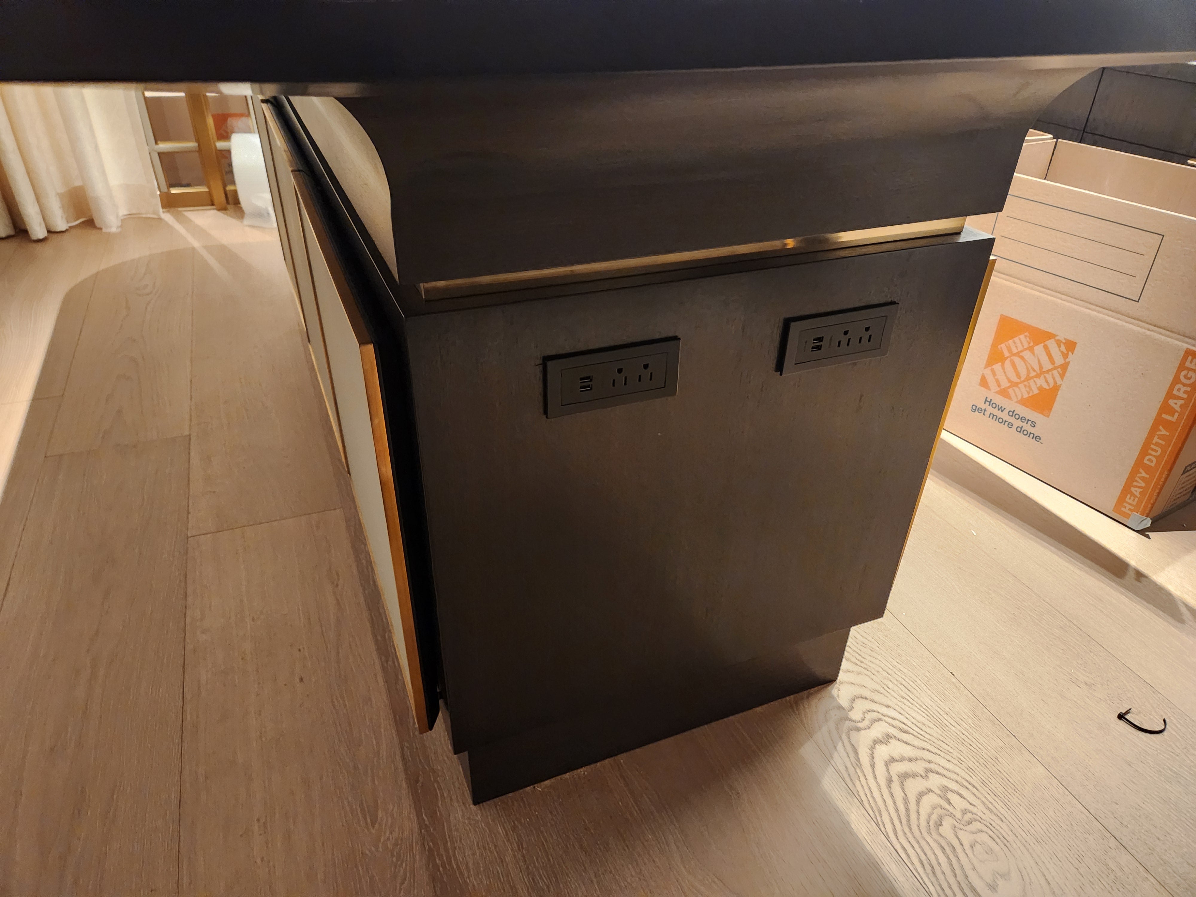 Smallbone Modern Wooden Dining Room Table with Storage