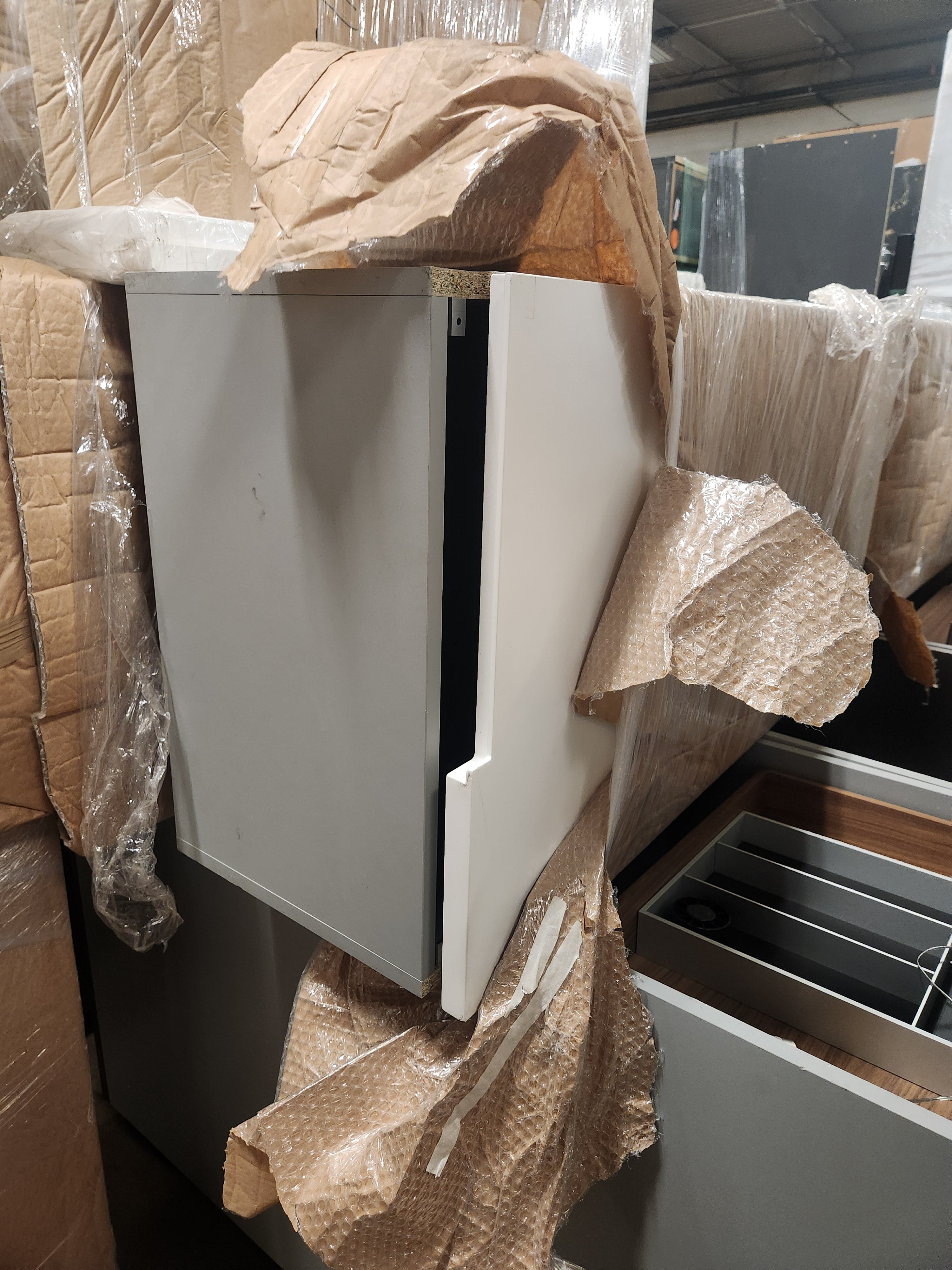 Poliform Phoenix Multi-Tone Modern Kitchen with Artex Island, Stone Countertops and Miele Appliances