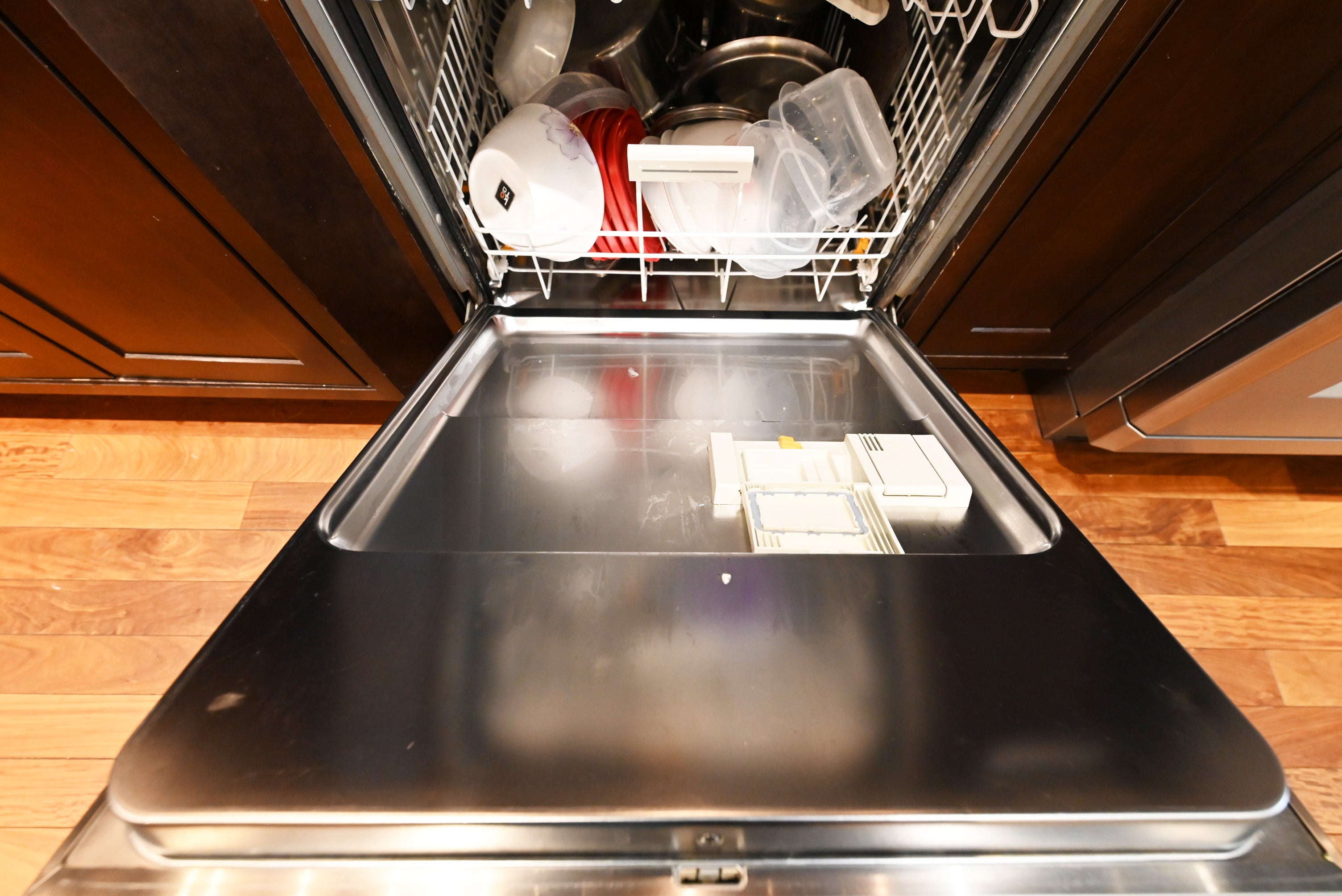 Custom Dignified Chestnut Transitional Pre-Owned Kitchen