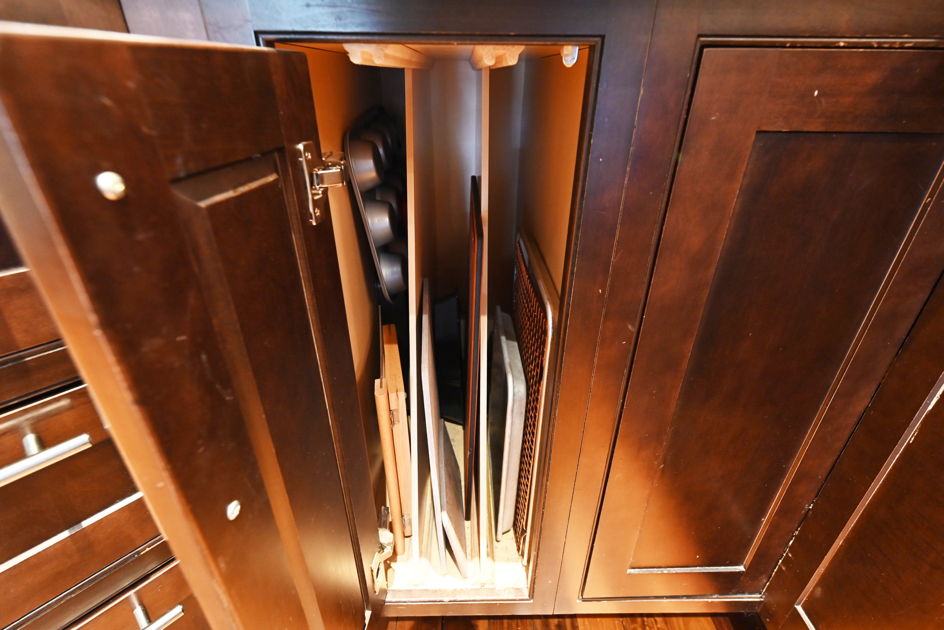 Custom Dignified Chestnut Transitional Pre-Owned Kitchen