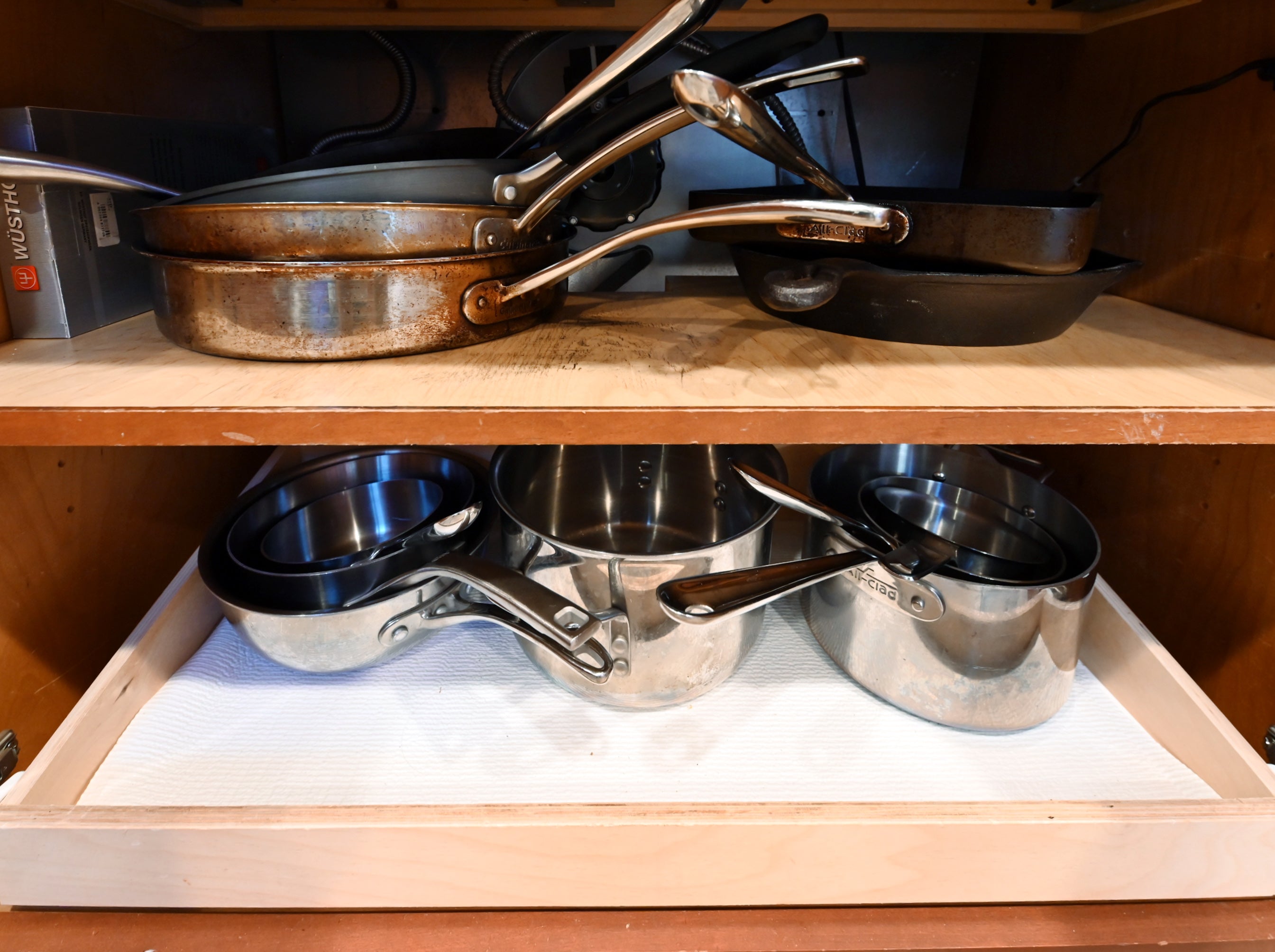 Ackley Cabinet Timeless Cherry & Stainless Traditional Pre-Owned Kitchen