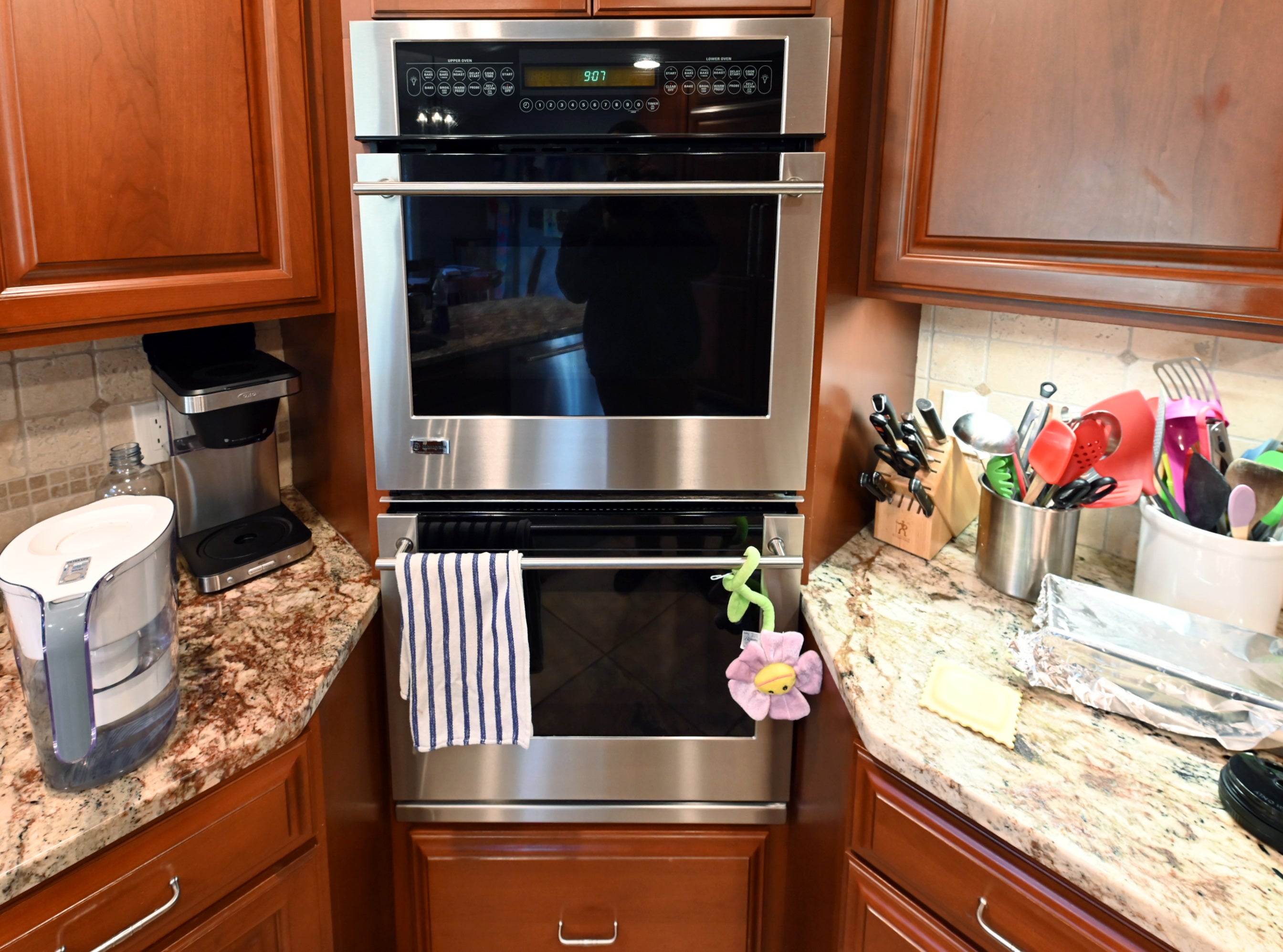 Ackley Cabinet Timeless Cherry & Stainless Traditional Pre-Owned Kitchen