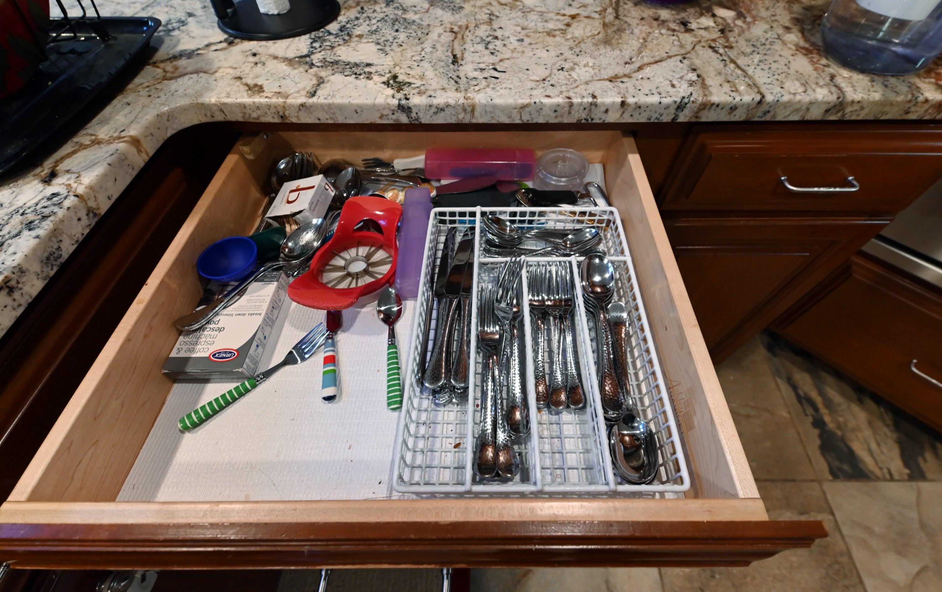 Ackley Cabinet Timeless Cherry & Stainless Traditional Pre-Owned Kitchen