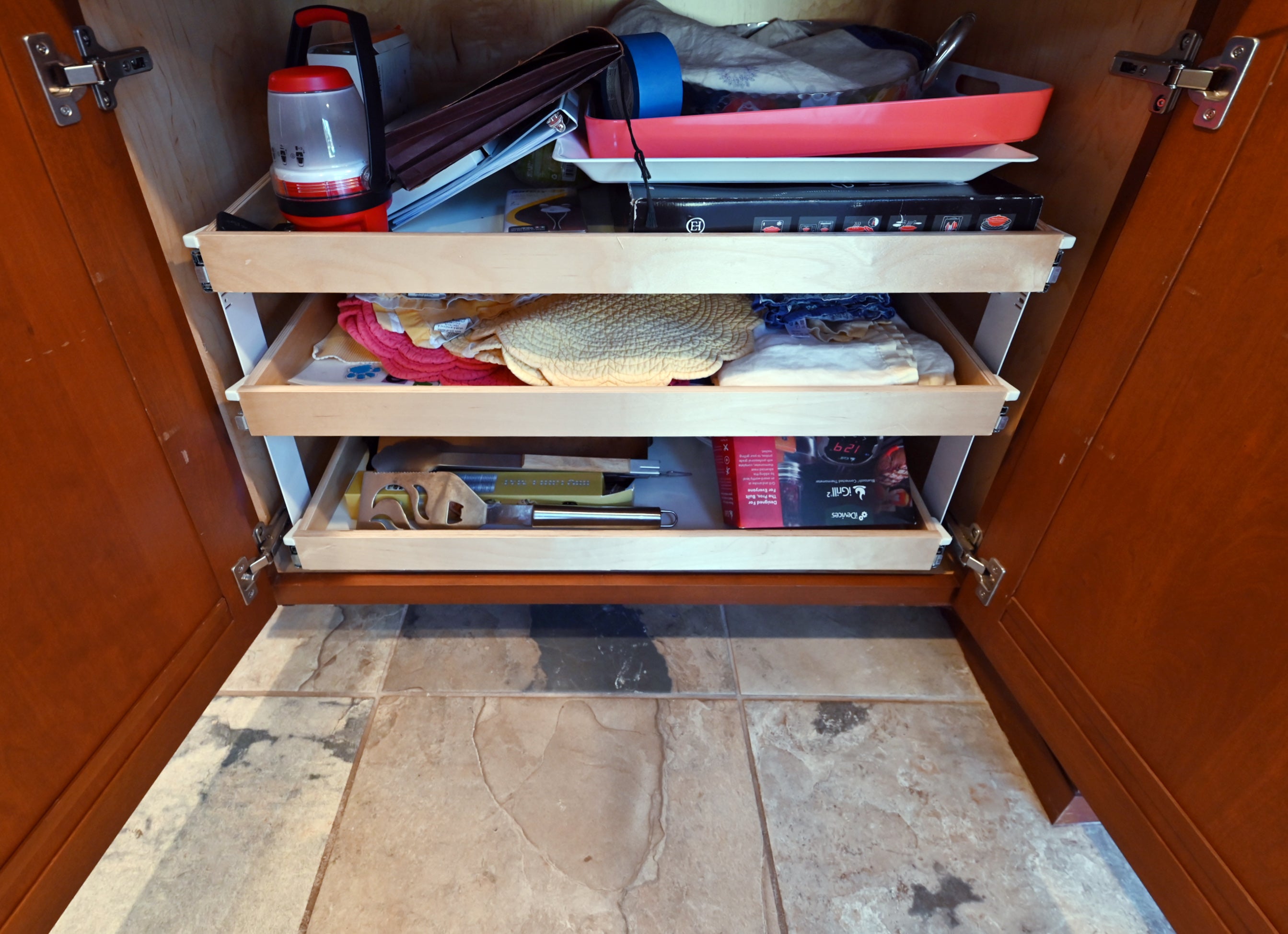 Ackley Cabinet Timeless Cherry & Stainless Traditional Pre-Owned Kitchen