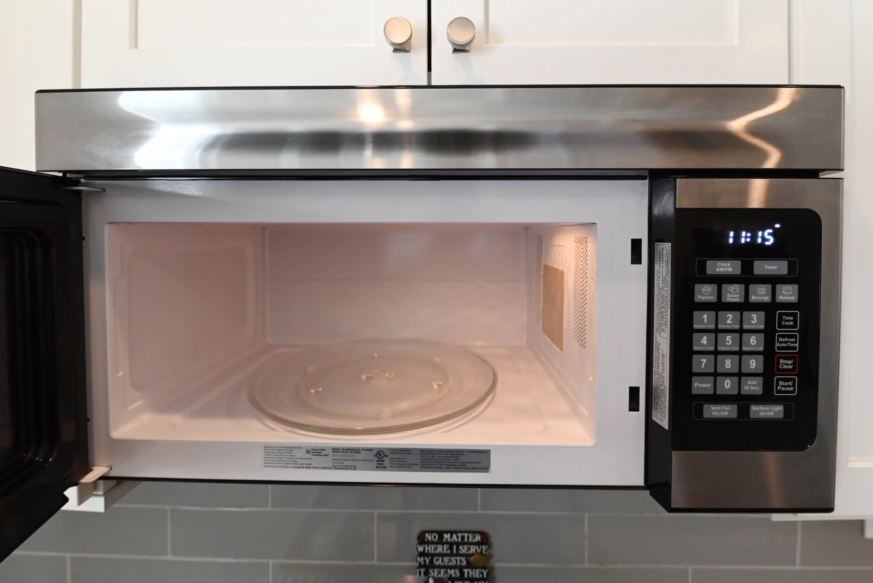 Contemporary European Style White Transitional Pre-Owned Kitchen