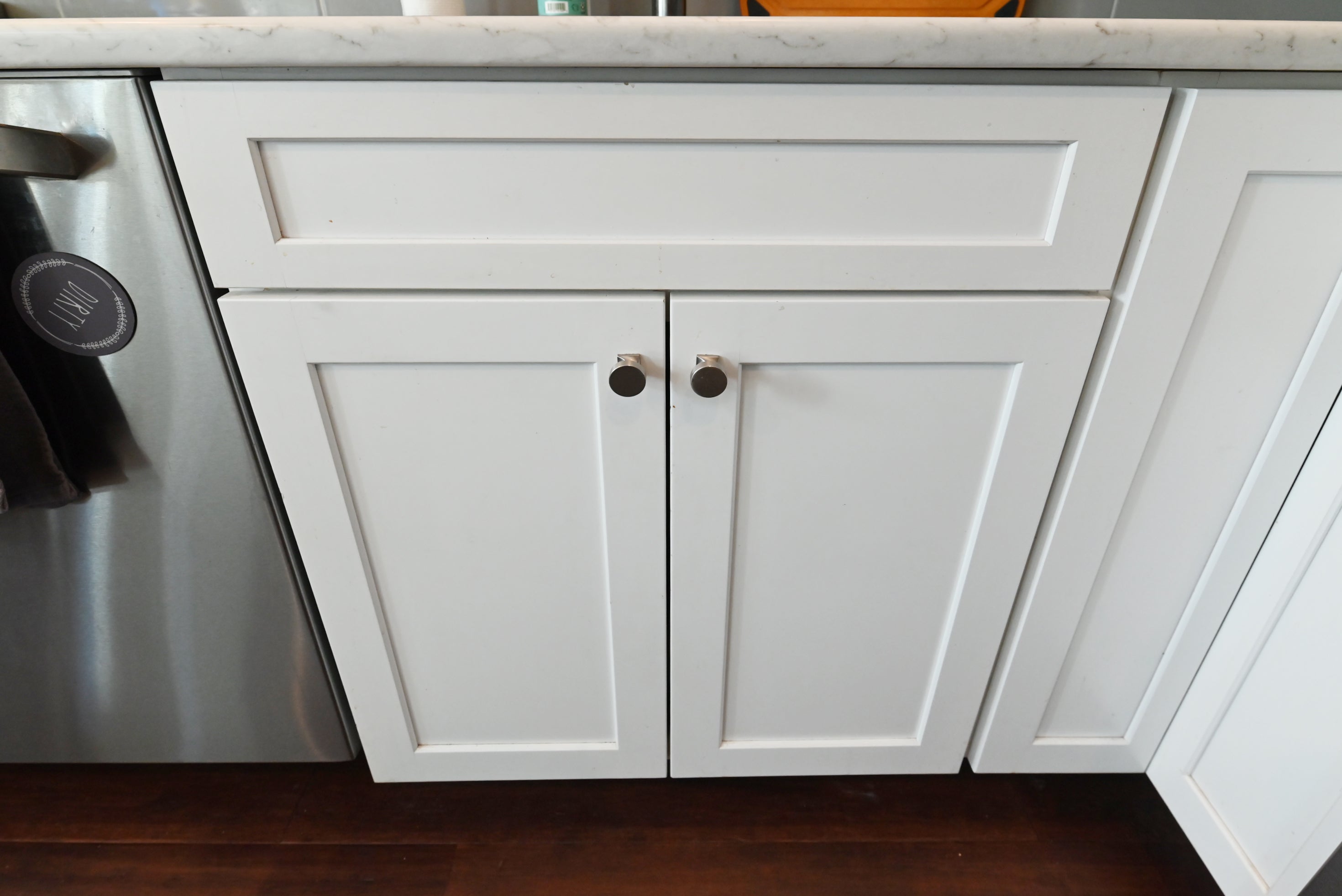 Contemporary European Style White Transitional Pre-Owned Kitchen