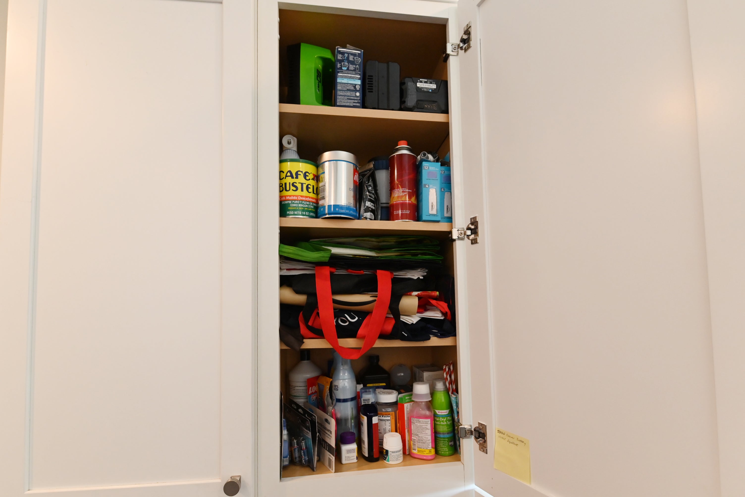 Contemporary European Style White Transitional Pre-Owned Kitchen