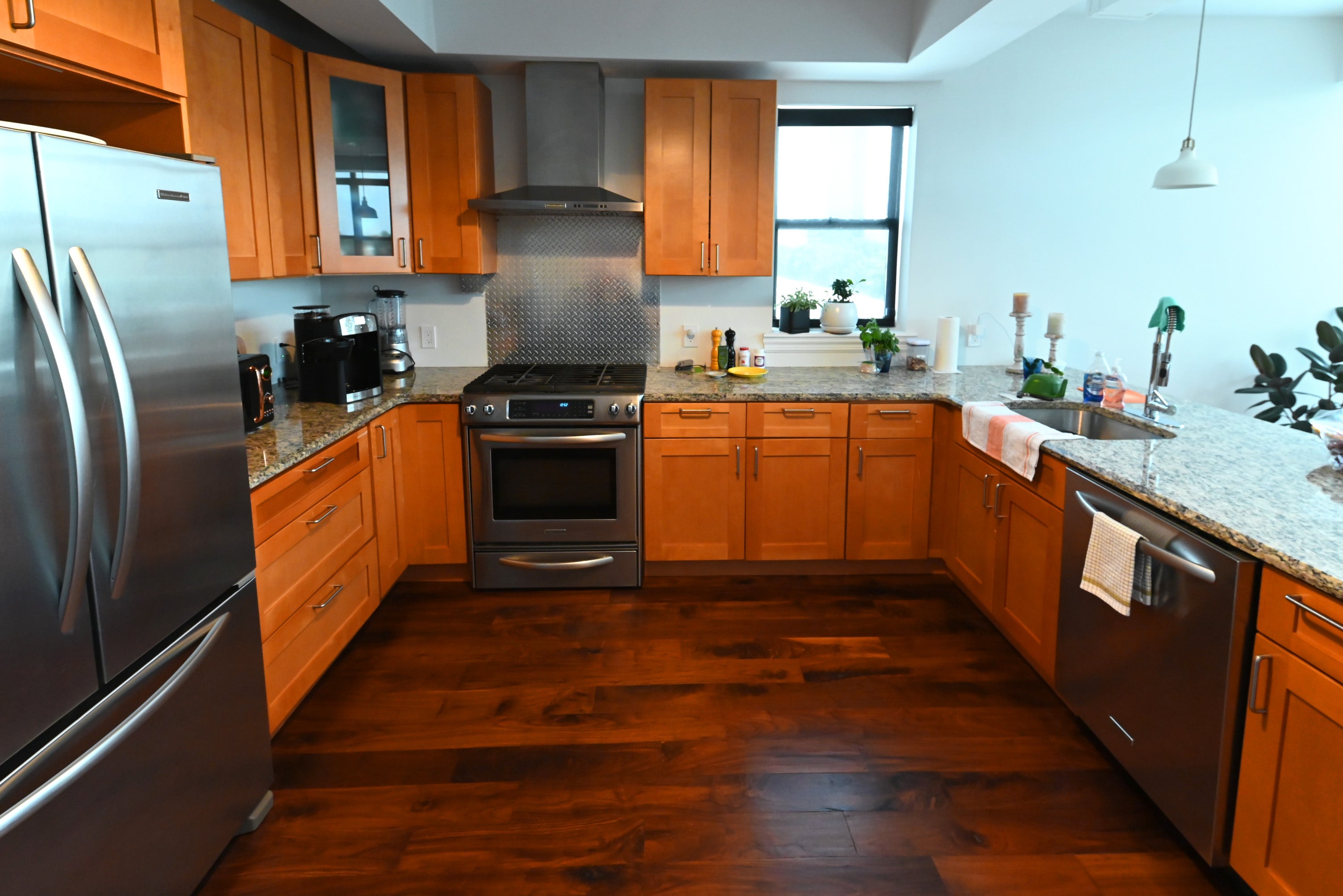 Forevermark Autumn Pumpkin Transitional Pre-Owned Kitchen