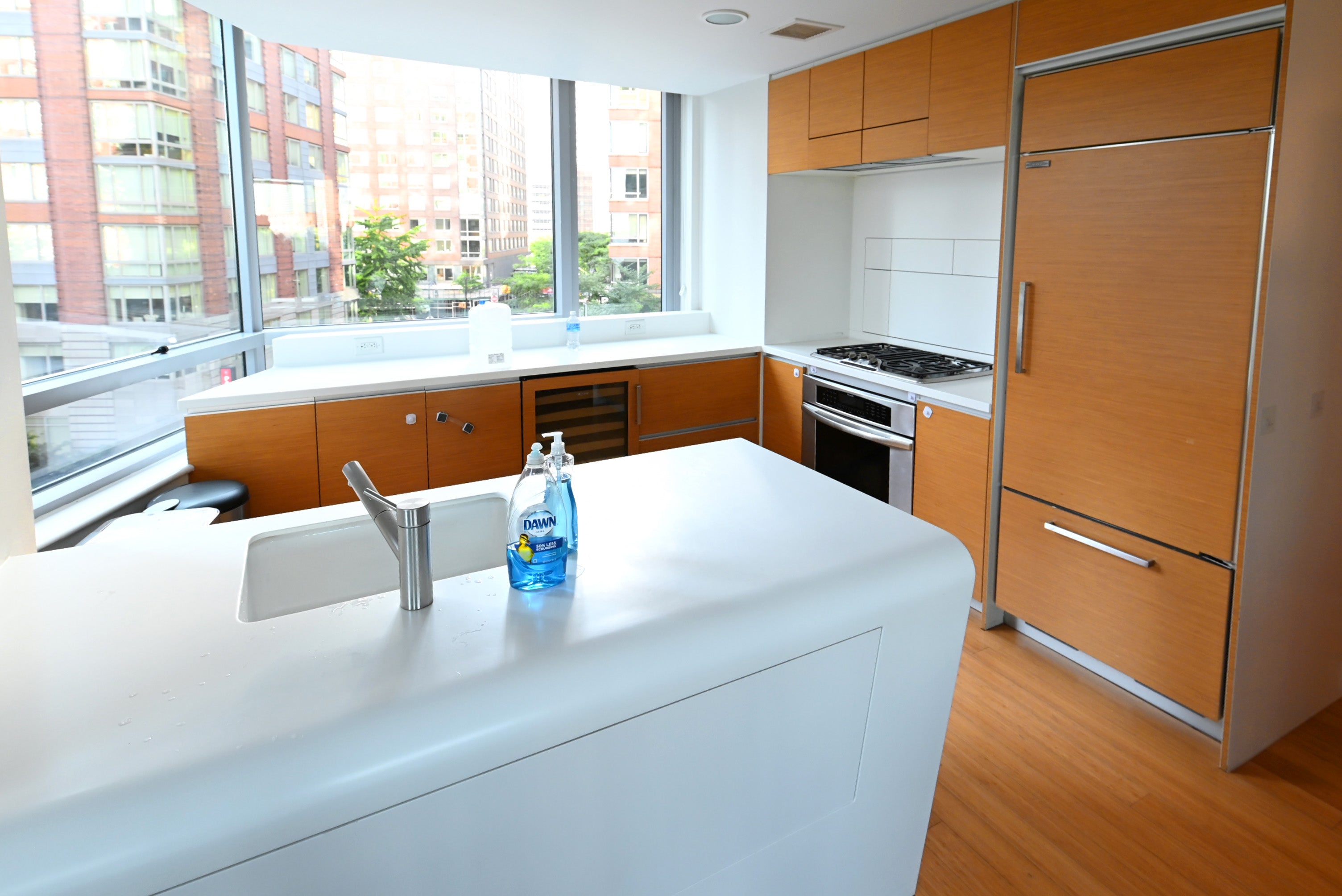 Schiffini Graham Cracker Pie Modern Pre-Owned Kitchen