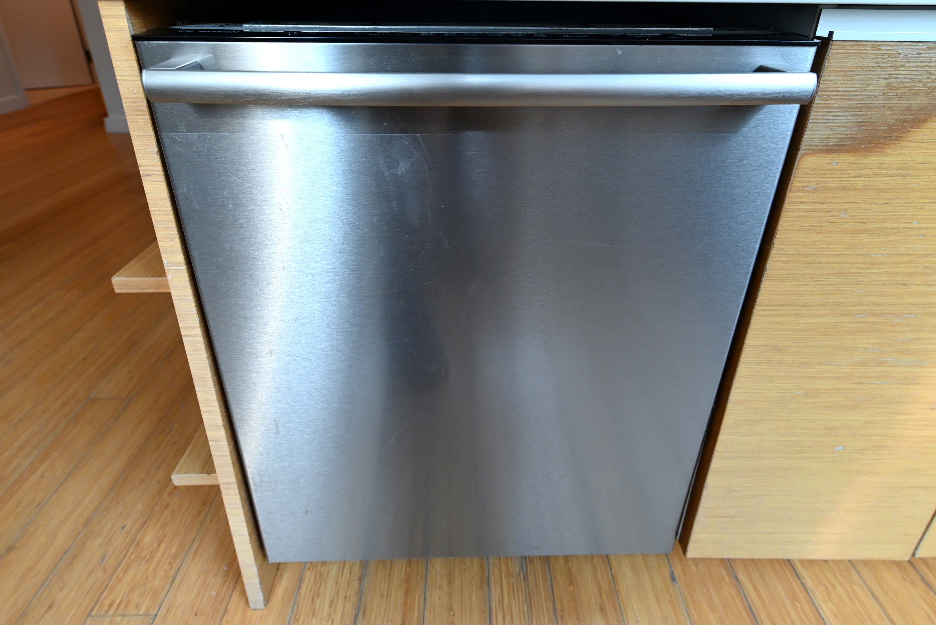 Schiffini Graham Cracker Pie Modern Pre-Owned Kitchen