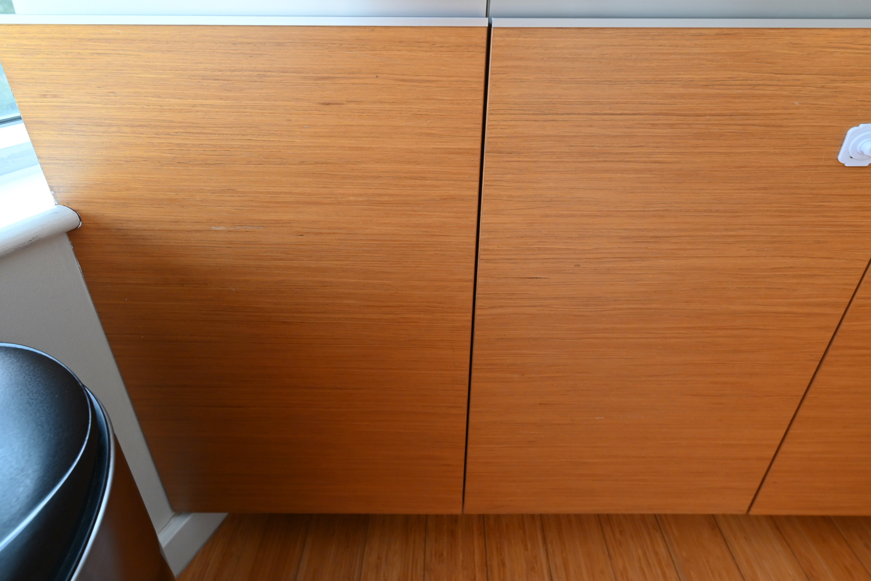 Schiffini Graham Cracker Pie Modern Pre-Owned Kitchen