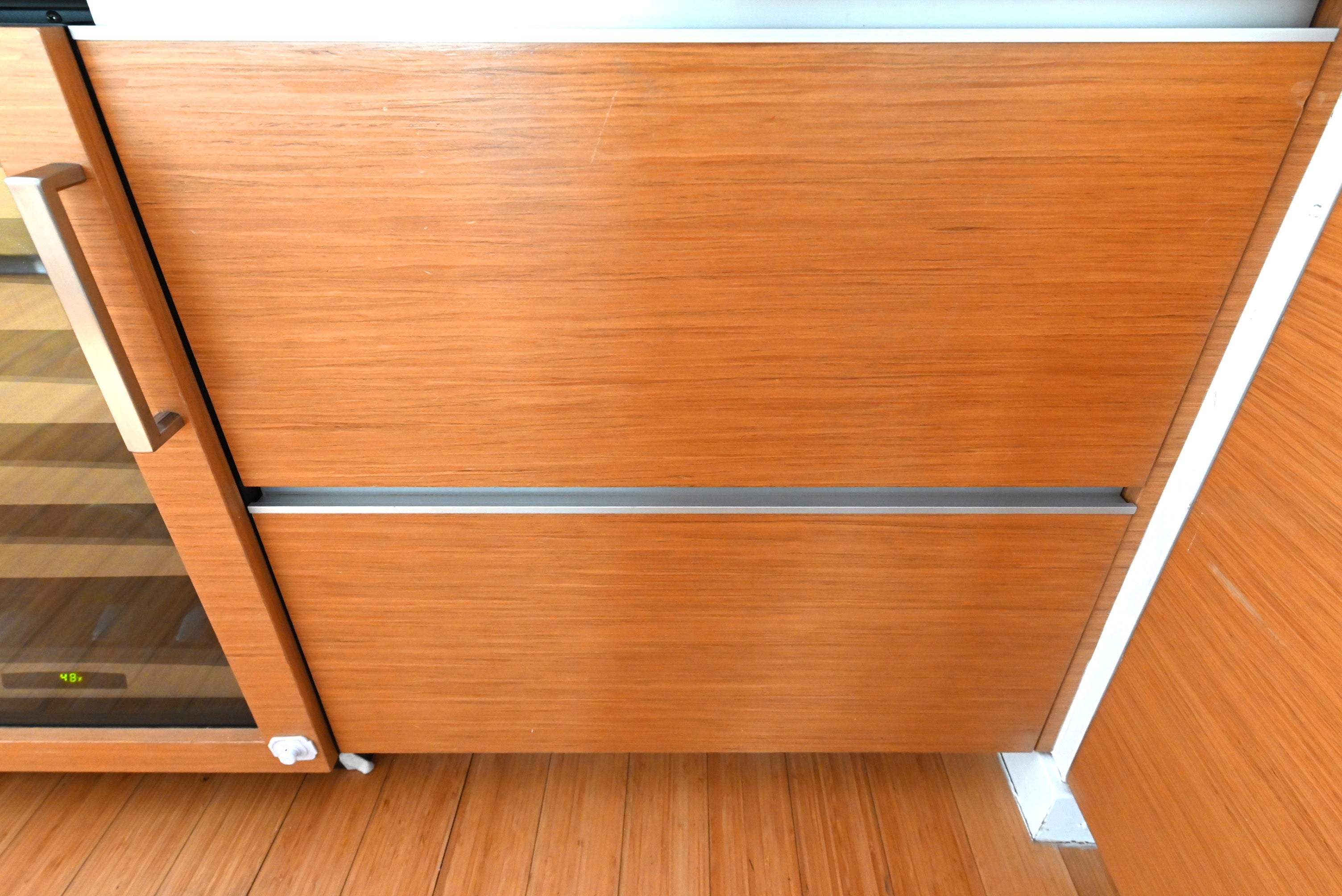 Schiffini Graham Cracker Pie Modern Pre-Owned Kitchen