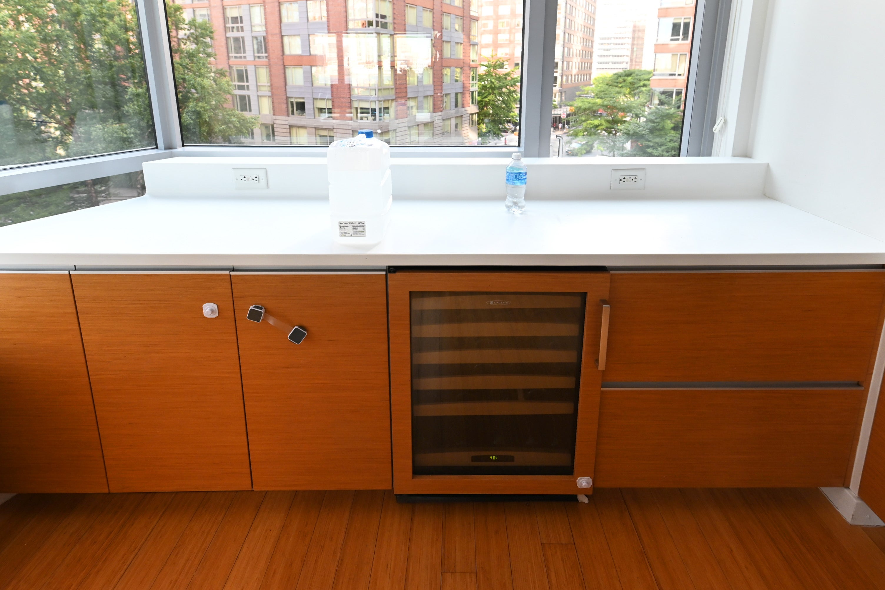 Schiffini Graham Cracker Pie Modern Pre-Owned Kitchen