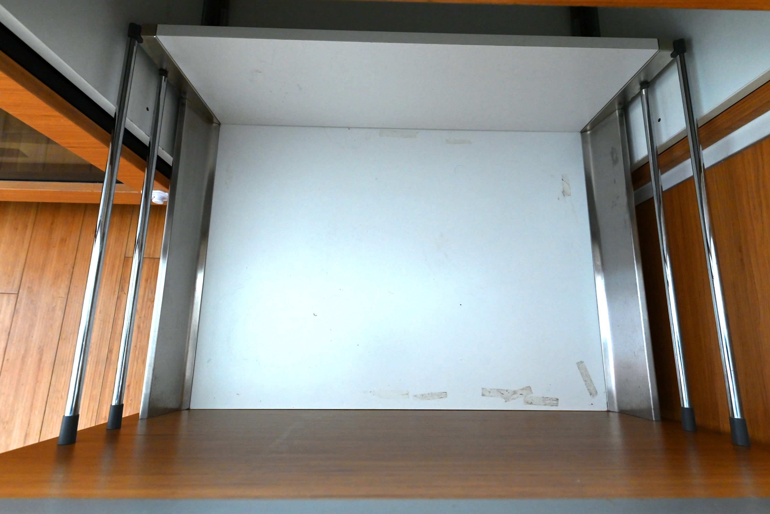 Schiffini Graham Cracker Pie Modern Pre-Owned Kitchen