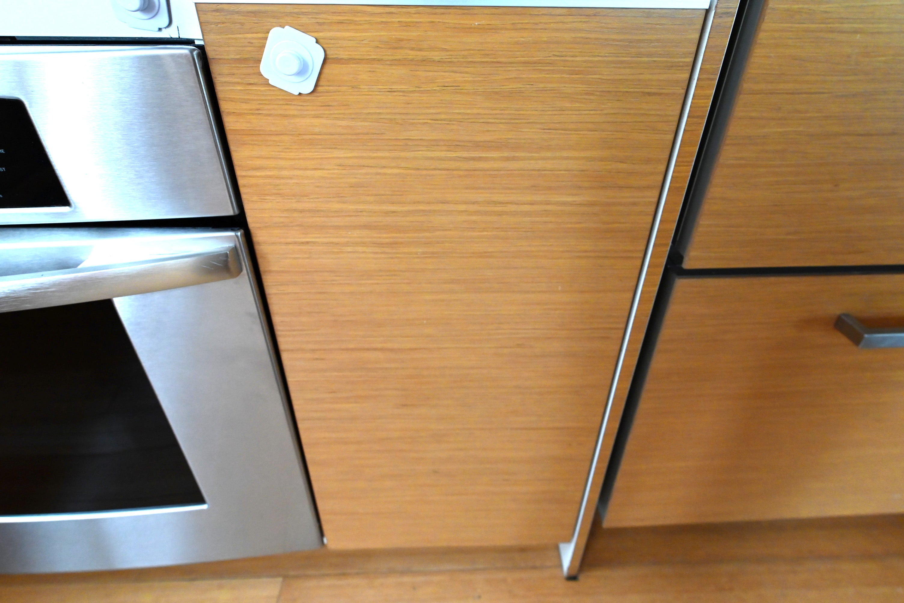 Schiffini Graham Cracker Pie Modern Pre-Owned Kitchen