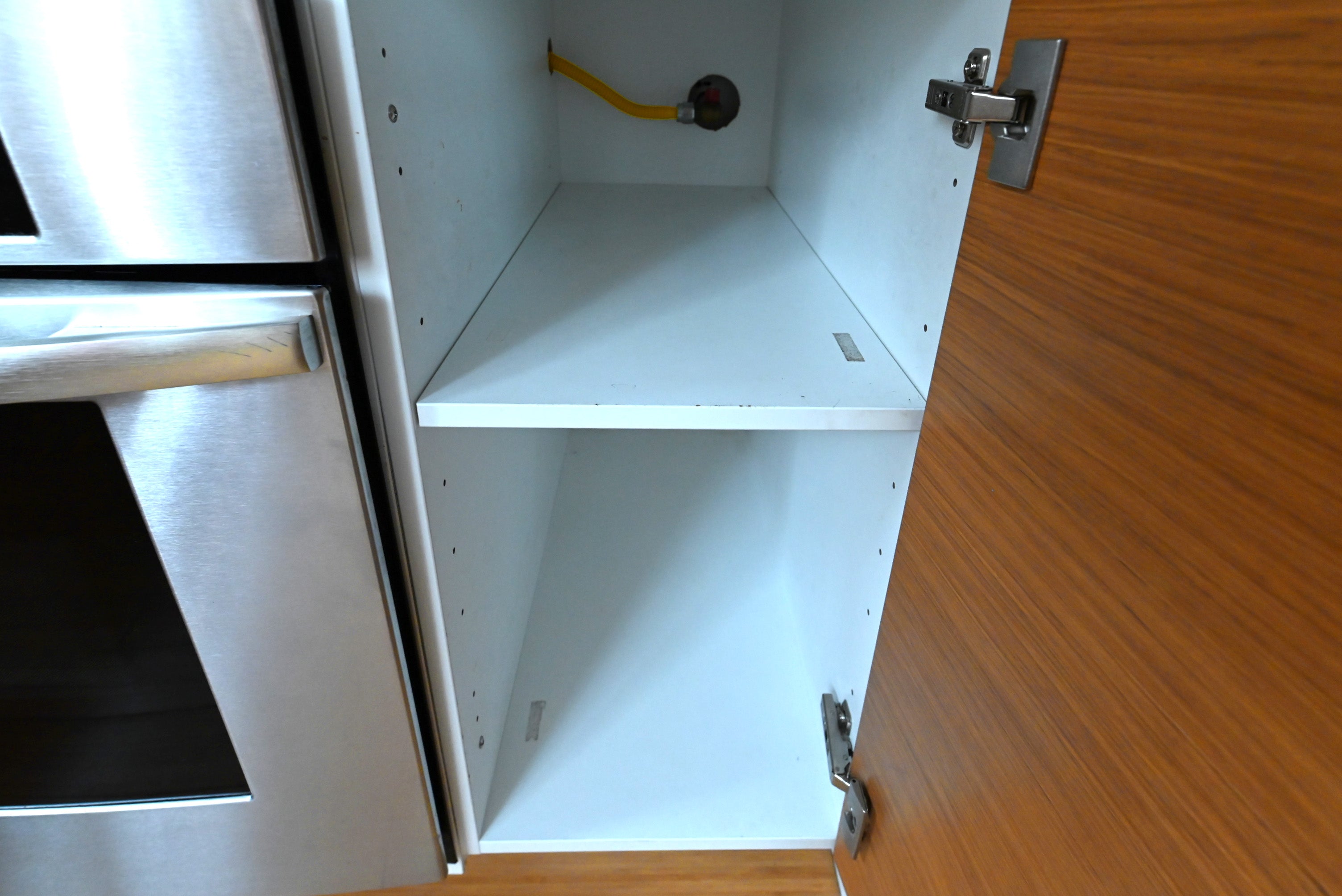 Schiffini Graham Cracker Pie Modern Pre-Owned Kitchen