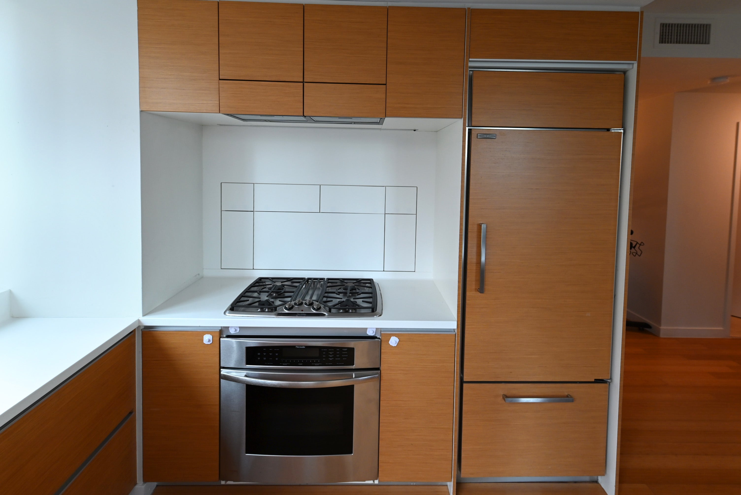 Schiffini Graham Cracker Pie Modern Pre-Owned Kitchen