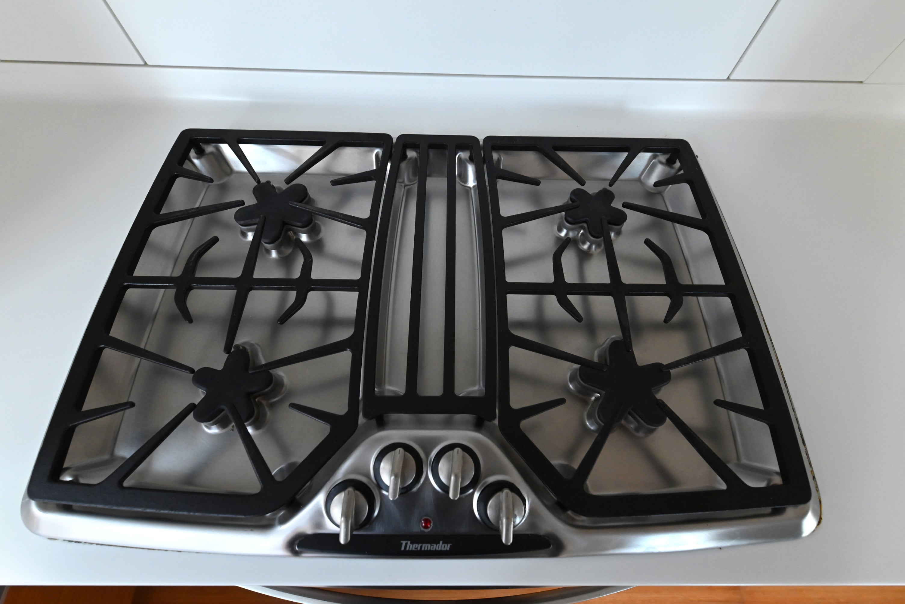 Schiffini Graham Cracker Pie Modern Pre-Owned Kitchen