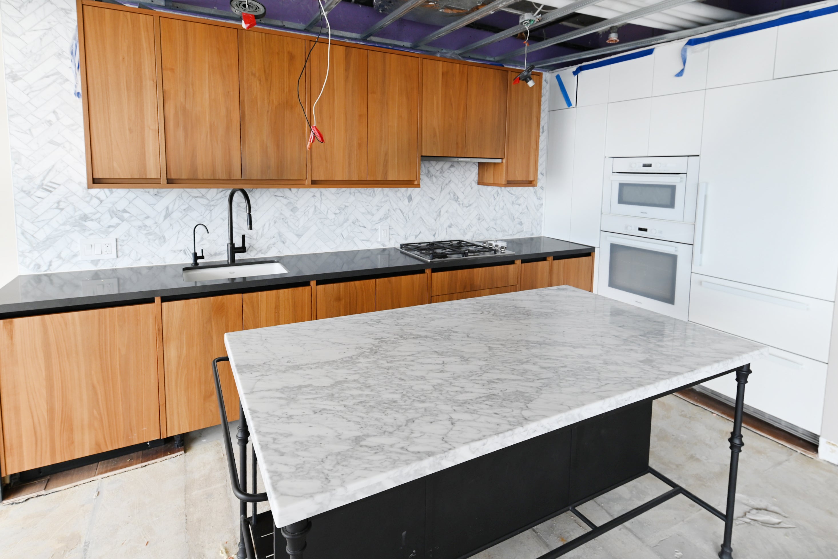 Scavolini Skyrise Modern Pre-Owned Kitchen