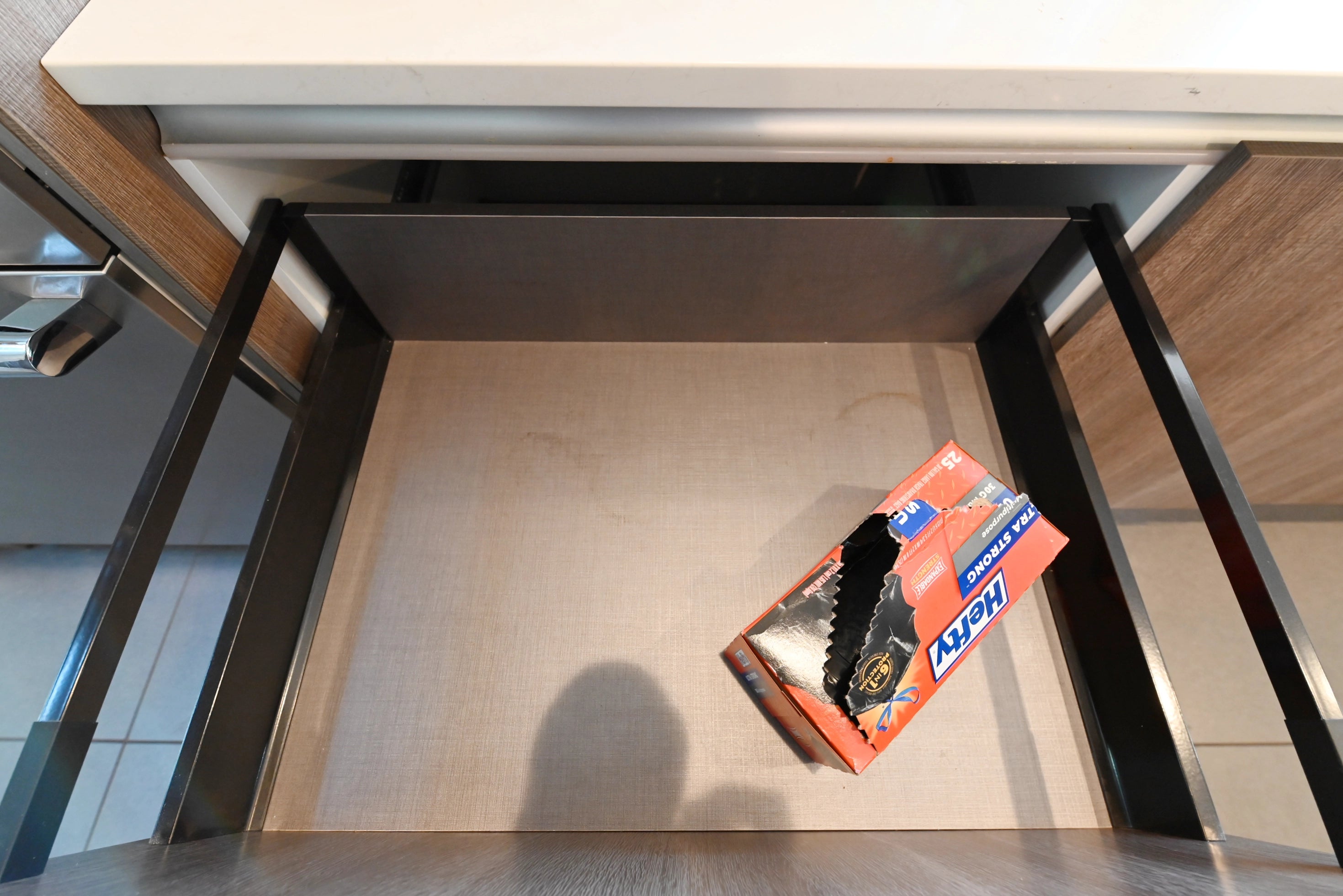 Pedini Luxurious Hot Chocolate Modern Pre-Owned Kitchen