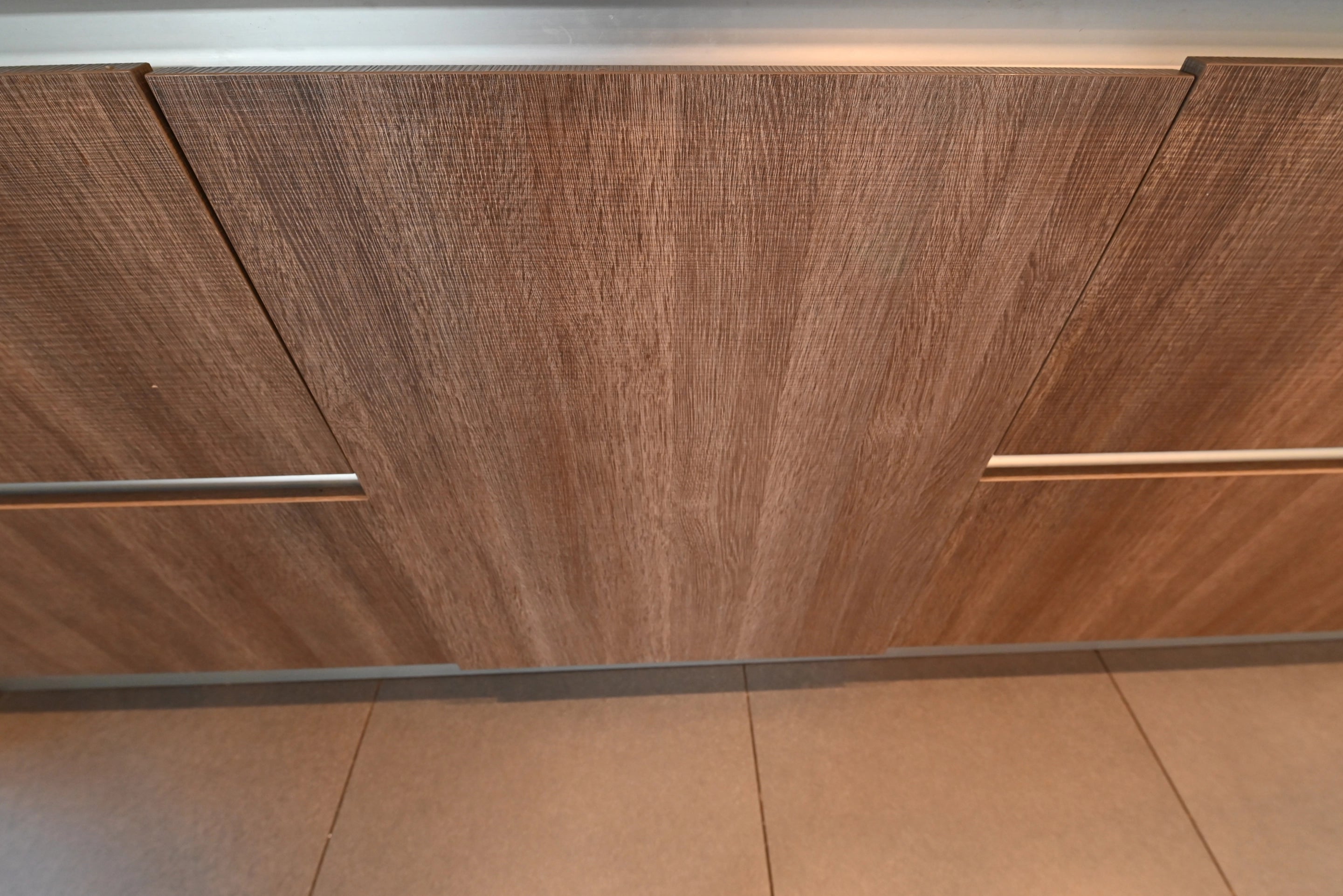 Pedini Luxurious Hot Chocolate Modern Pre-Owned Kitchen