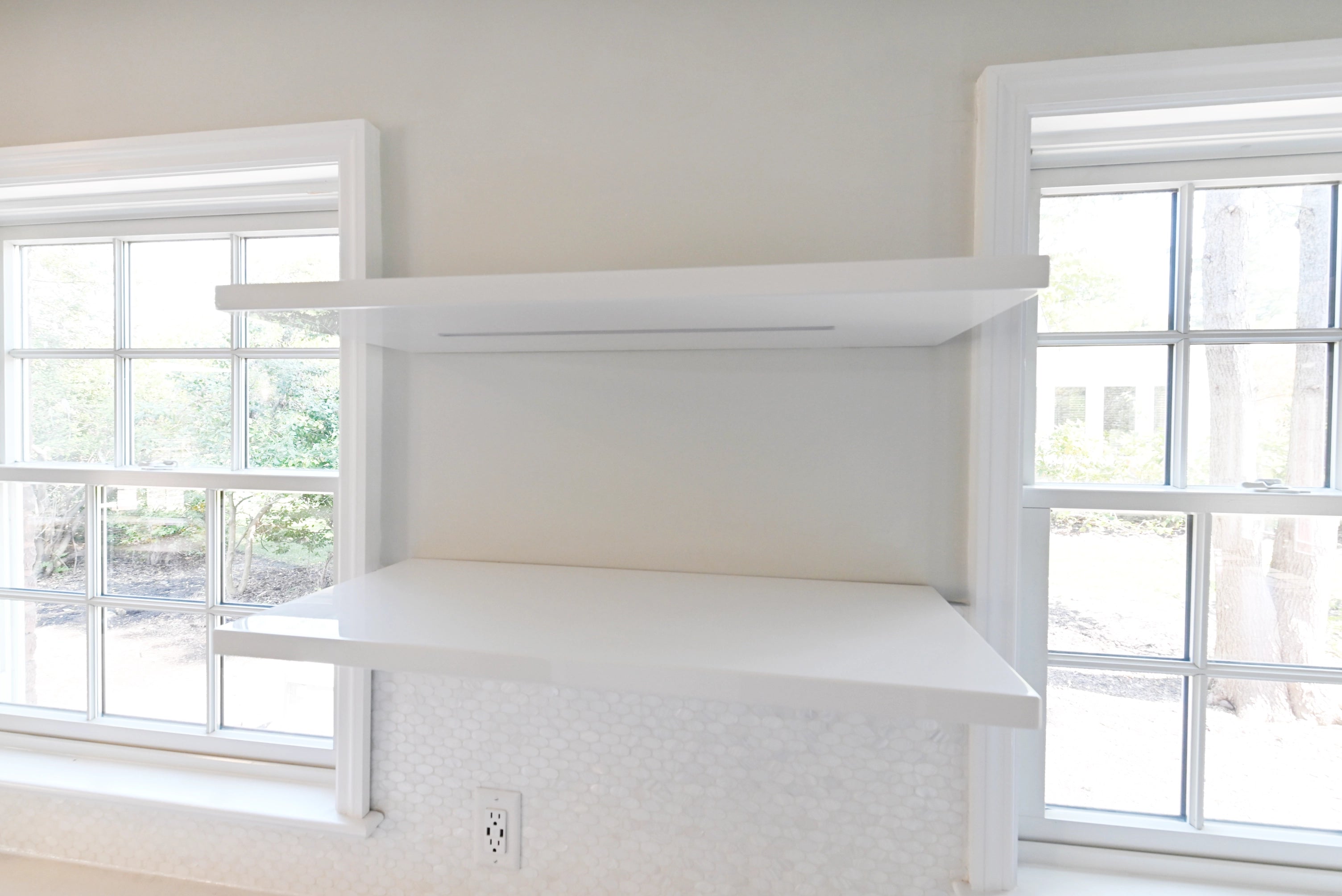 Pedini Luxurious Hot Chocolate Modern Pre-Owned Kitchen