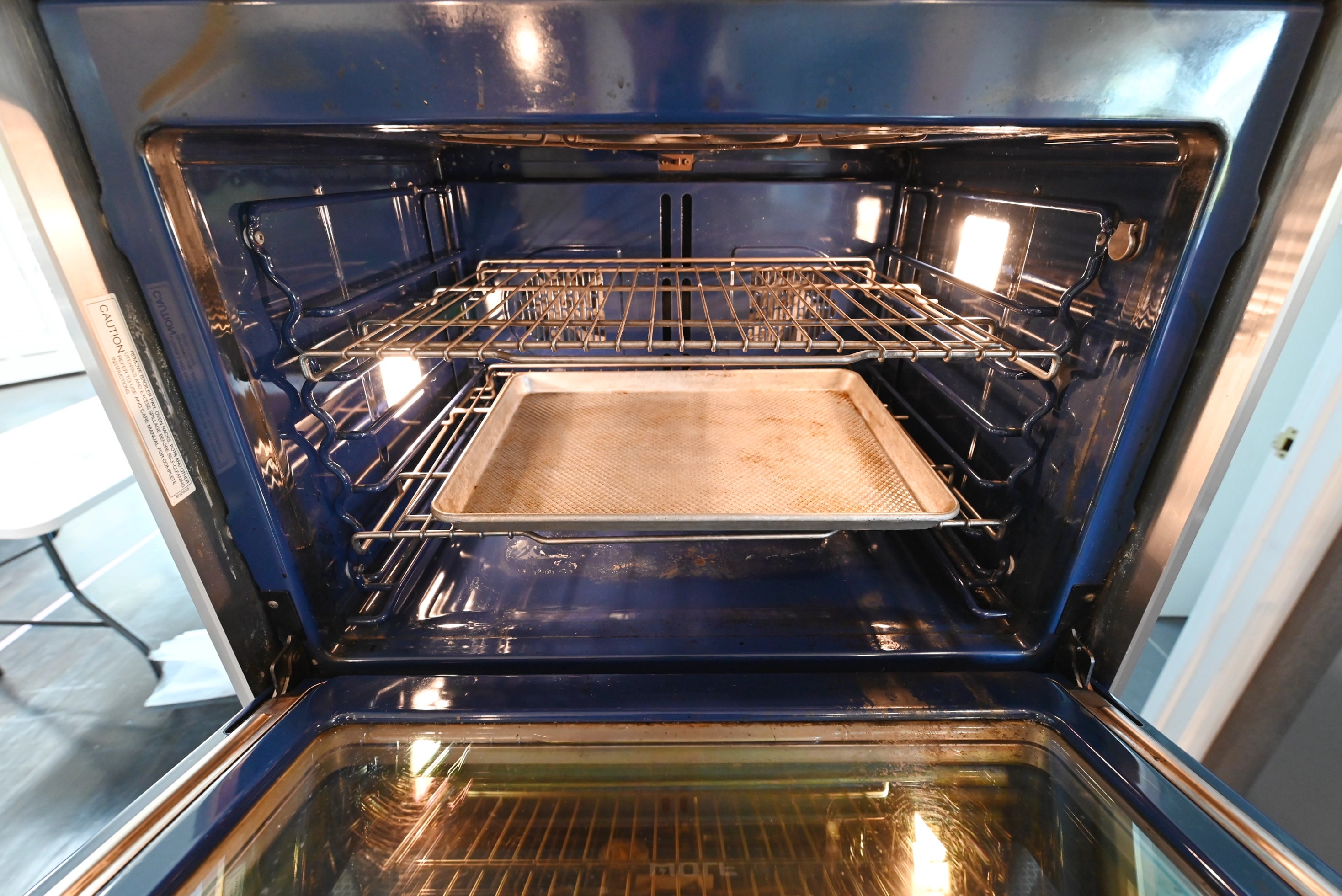 Pedini Luxurious Hot Chocolate Modern Pre-Owned Kitchen