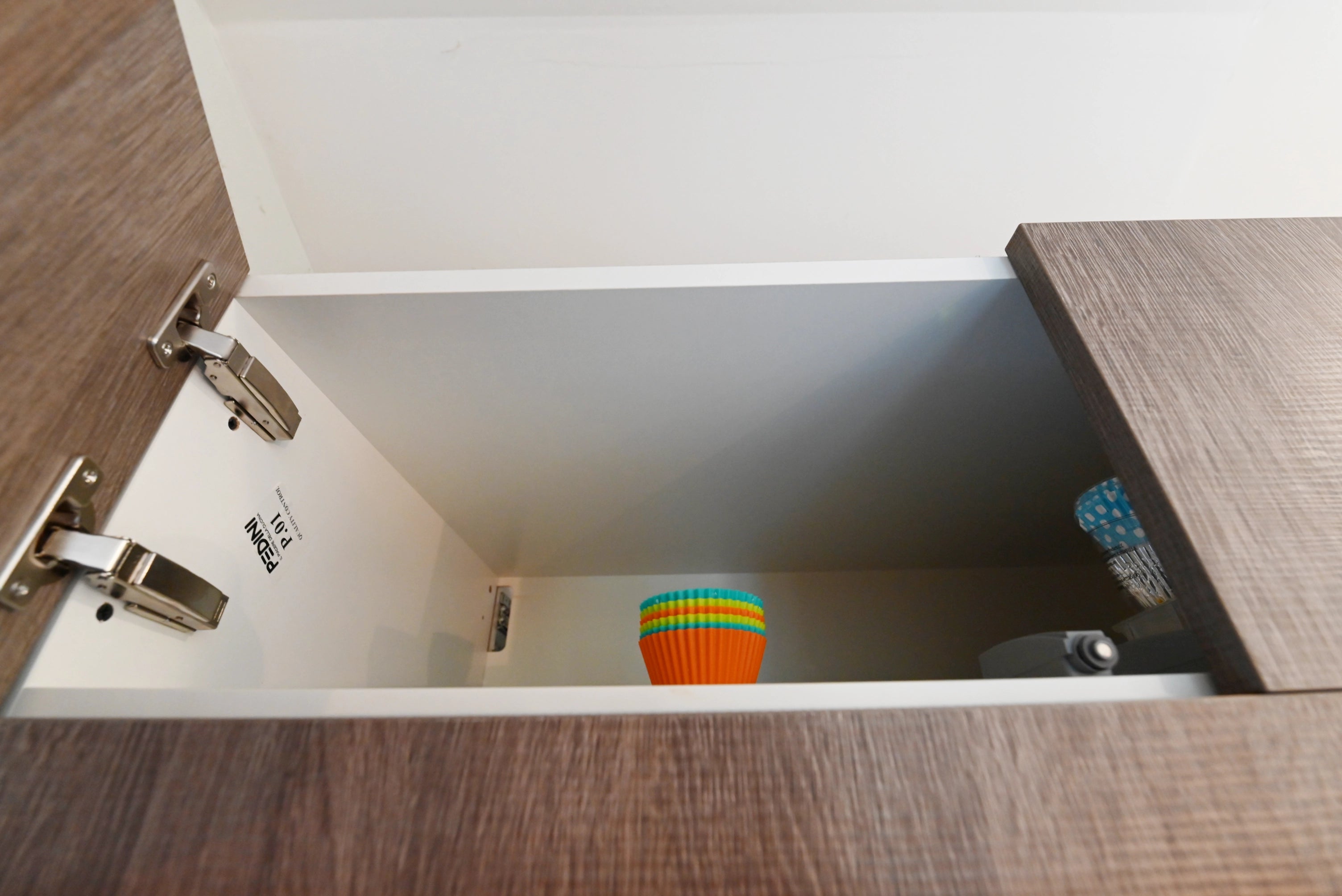 Pedini Luxurious Hot Chocolate Modern Pre-Owned Kitchen