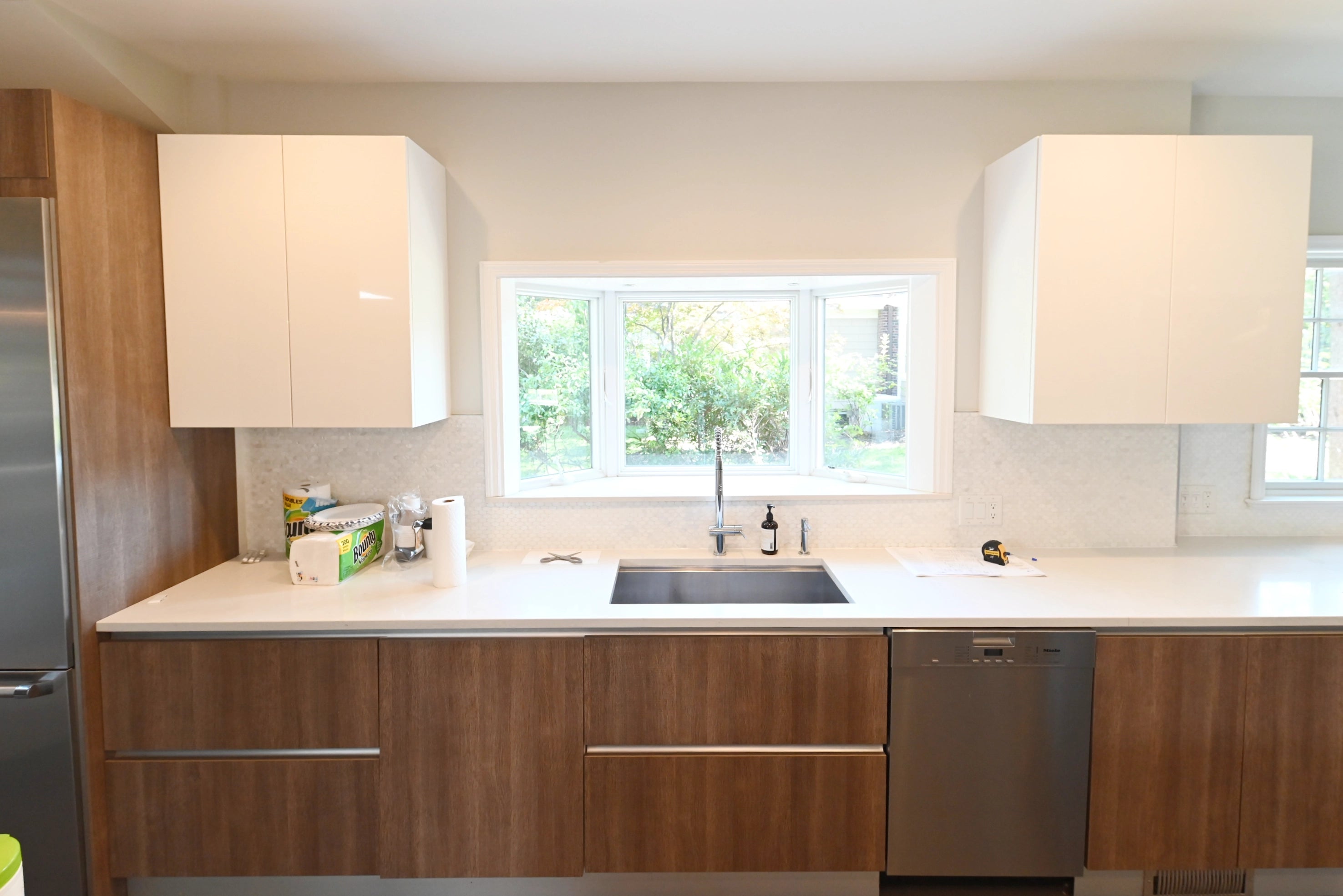 Pedini Luxurious Hot Chocolate Modern Pre-Owned Kitchen