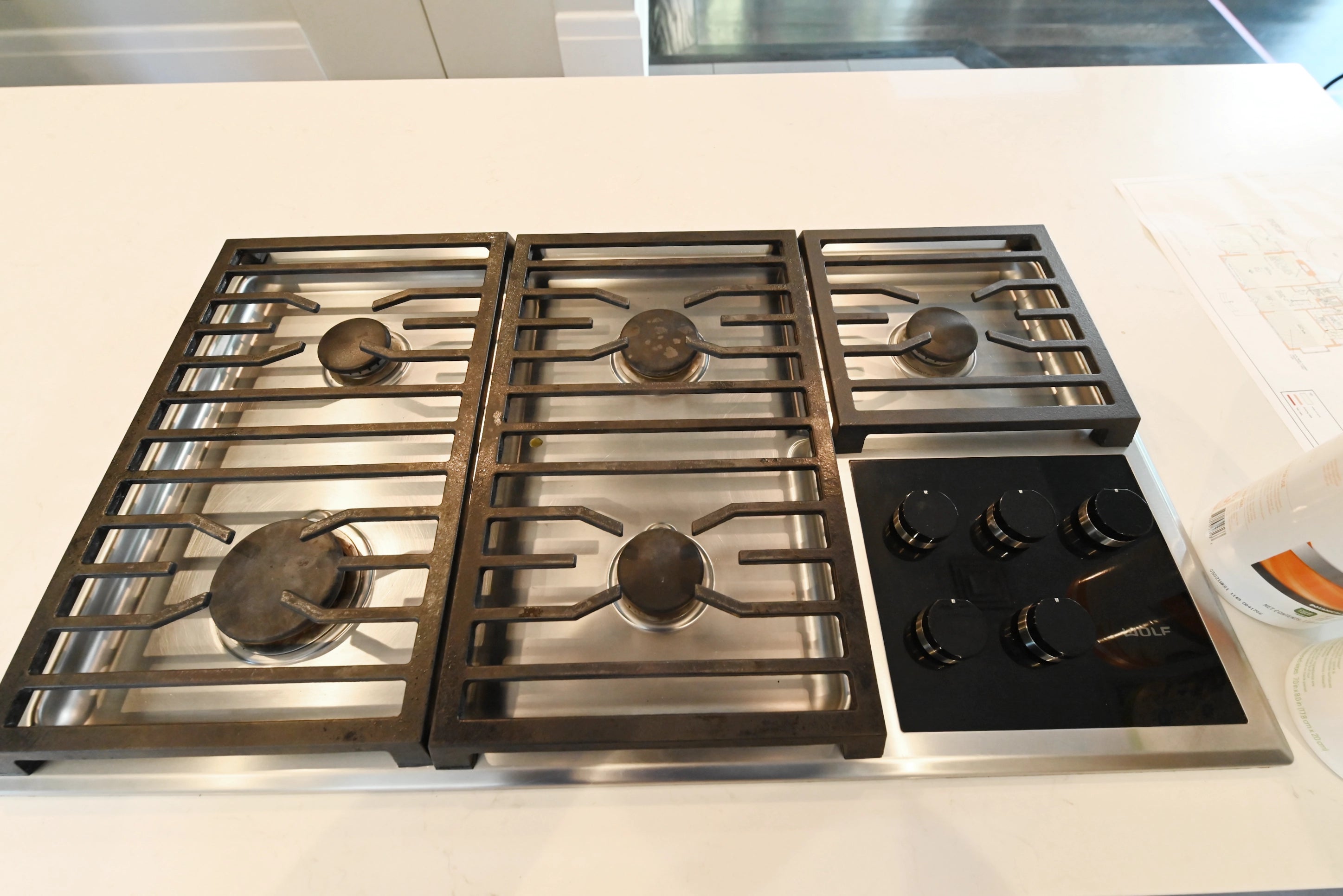 Pedini Luxurious Hot Chocolate Modern Pre-Owned Kitchen