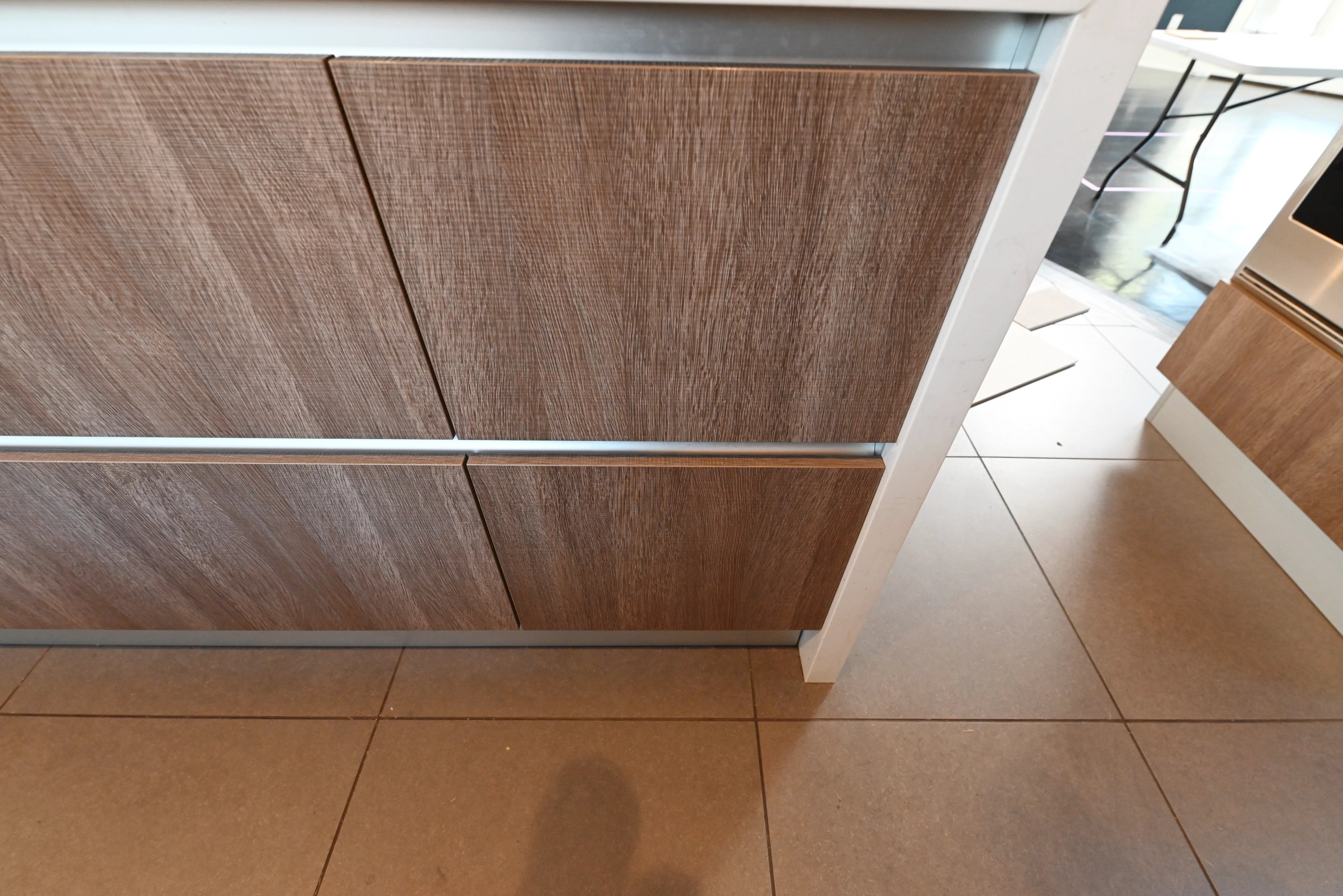 Pedini Luxurious Hot Chocolate Modern Pre-Owned Kitchen