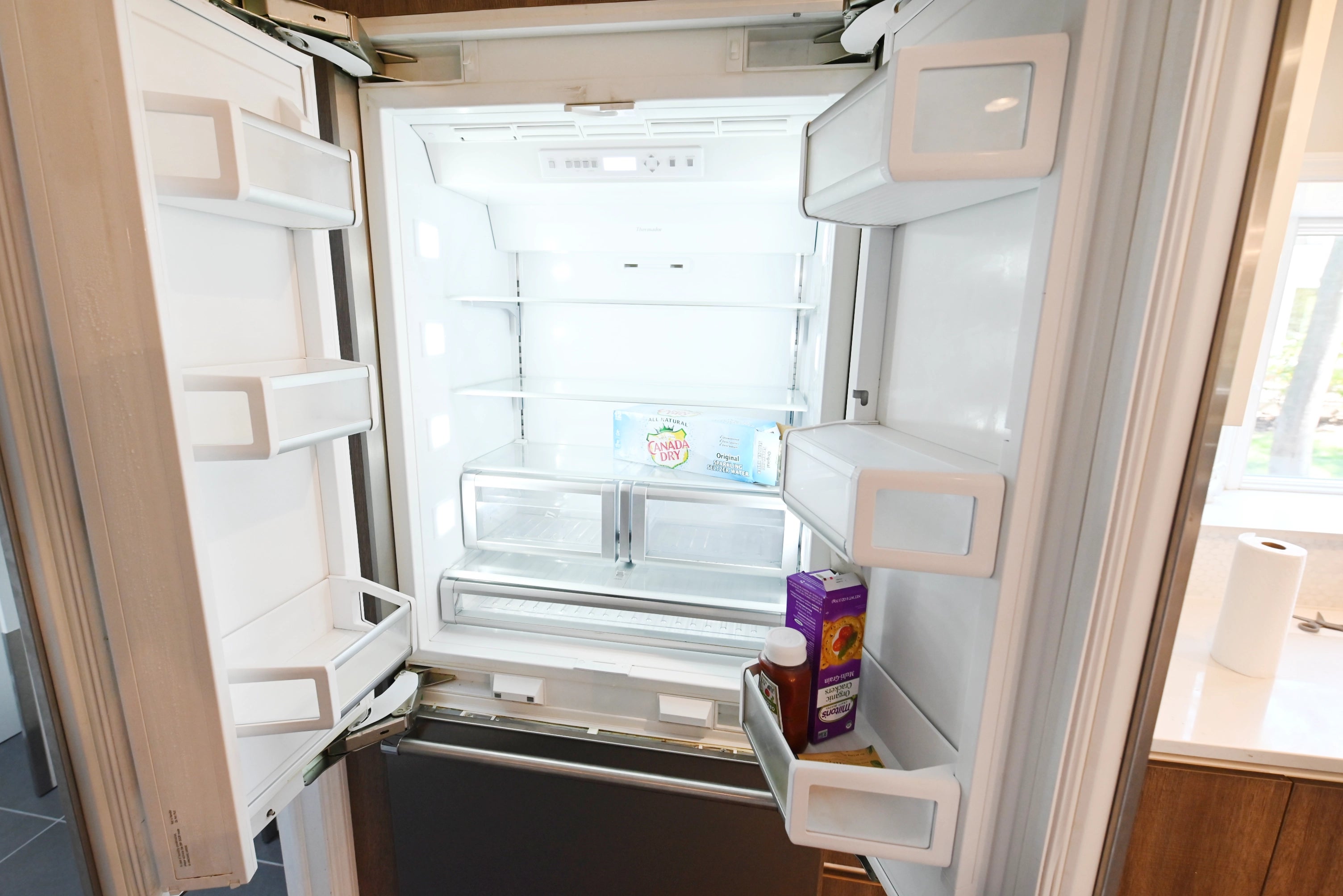 Pedini Luxurious Hot Chocolate Modern Pre-Owned Kitchen