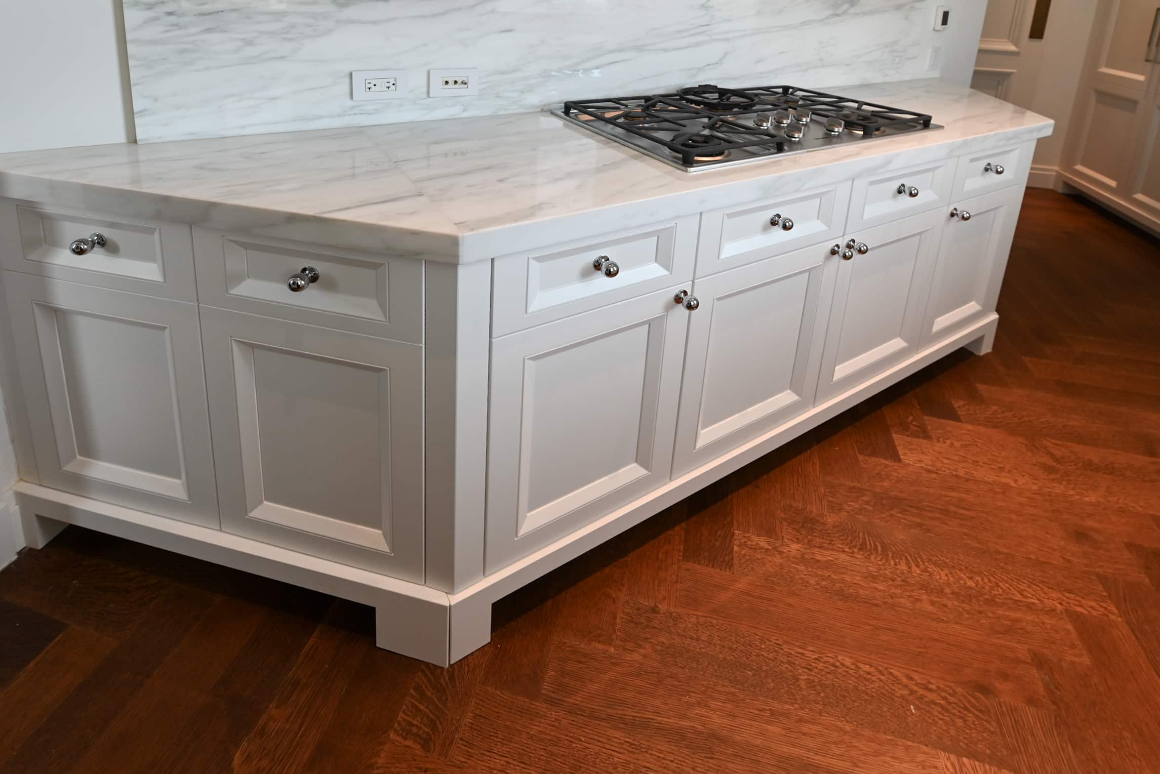 Molteni & C Dada Luxurious Winter Frost Traditional Pre-Owned Kitchen