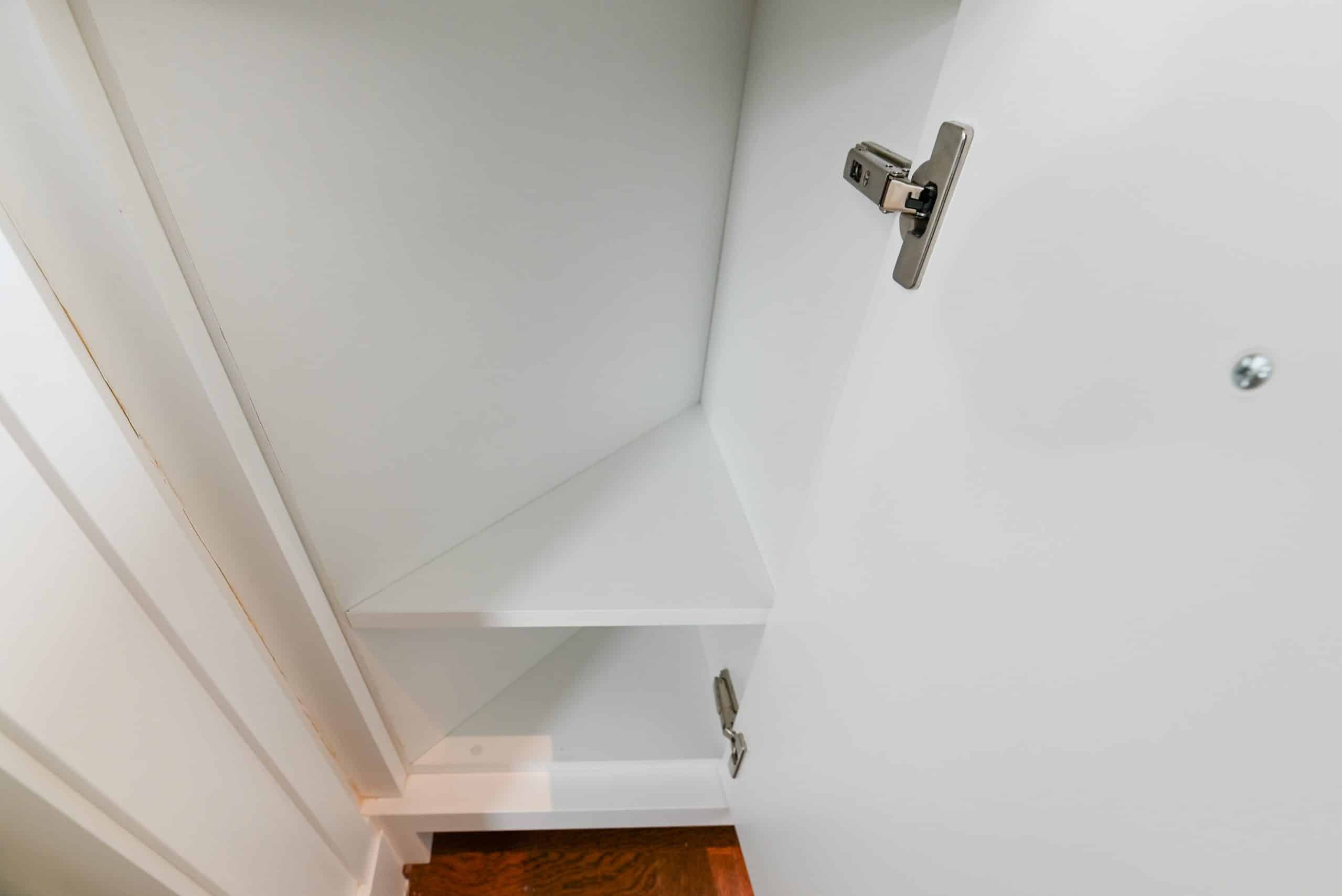 Molteni & C Dada Luxurious Winter Frost Traditional Pre-Owned Kitchen